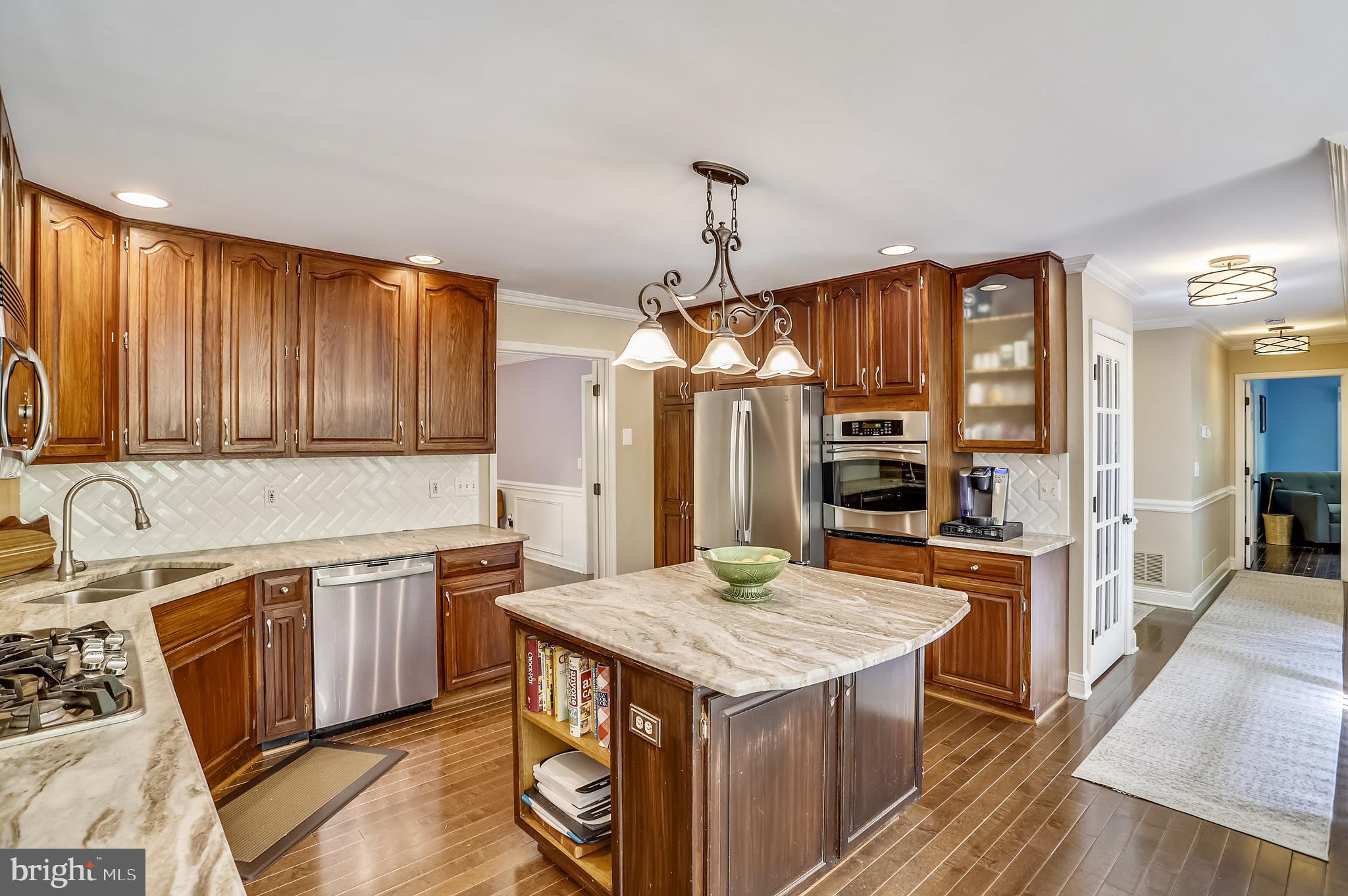 TALL OAKS - Residential