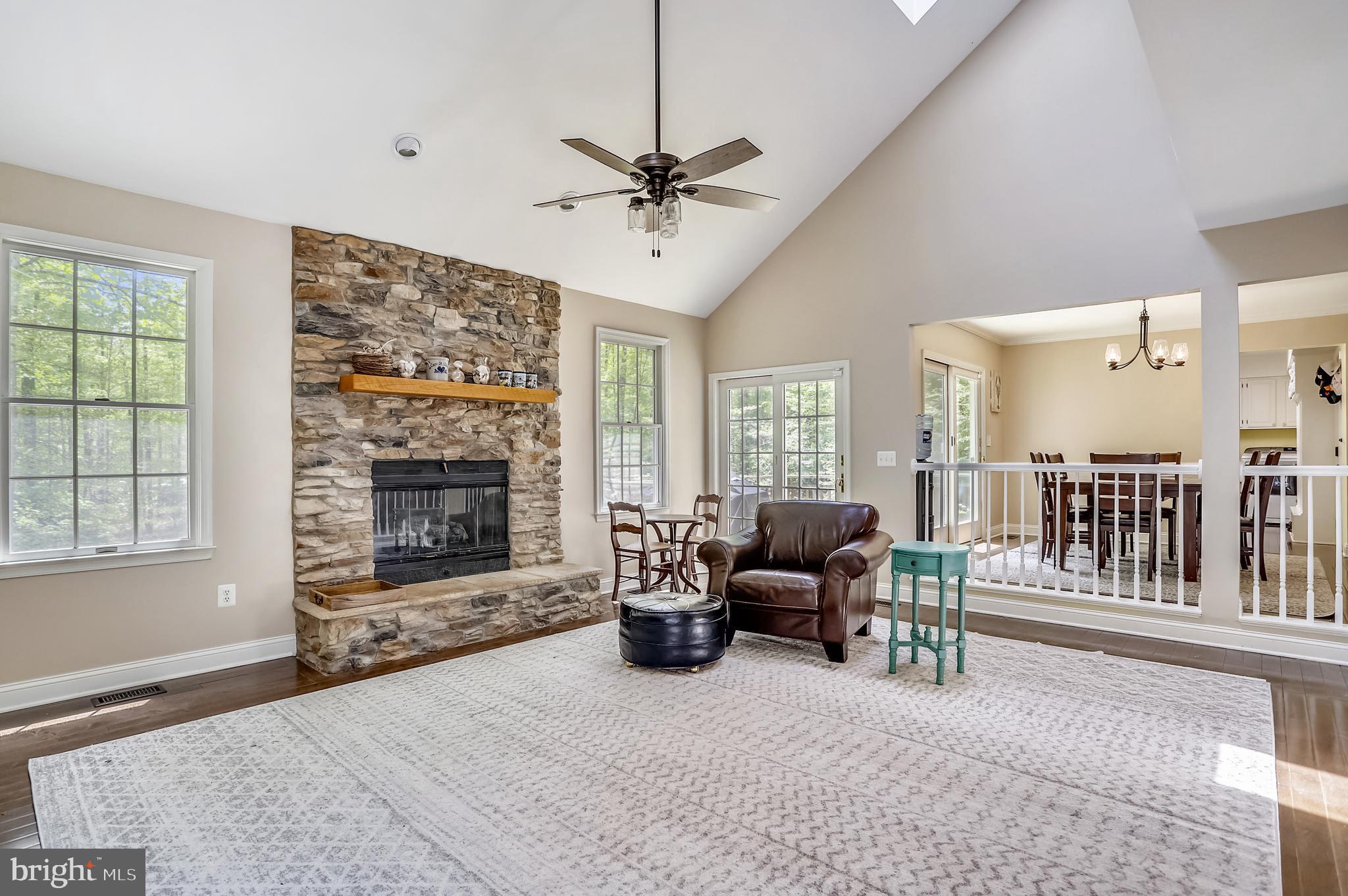 TALL OAKS - Residential