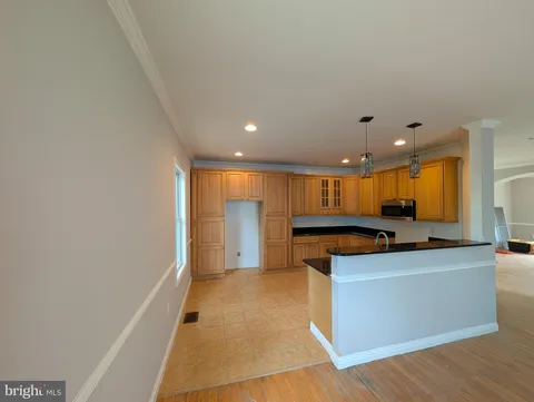 MLS: DCDC2271312