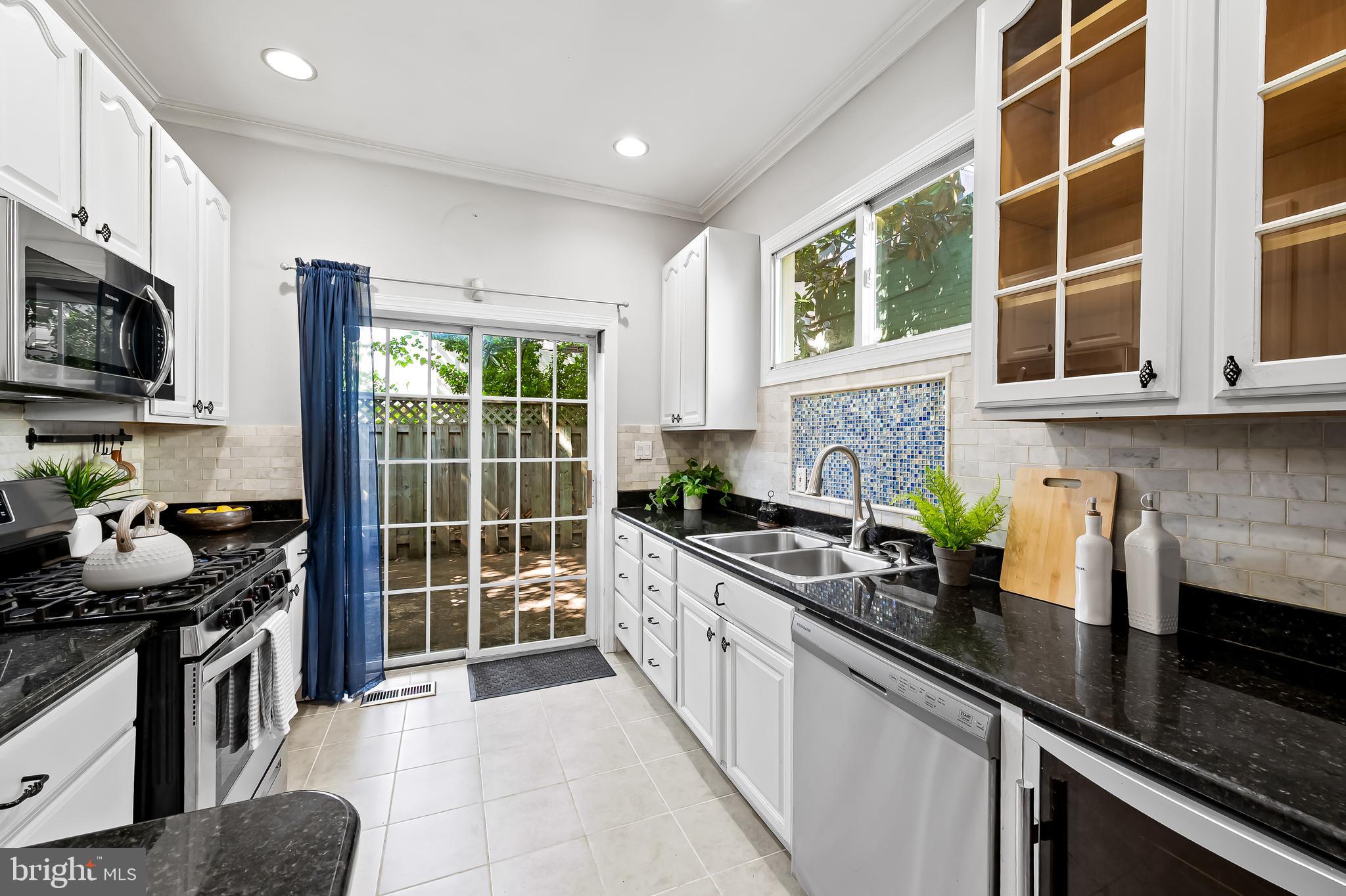 FELLS POINT HISTORIC DISTRICT - Residential