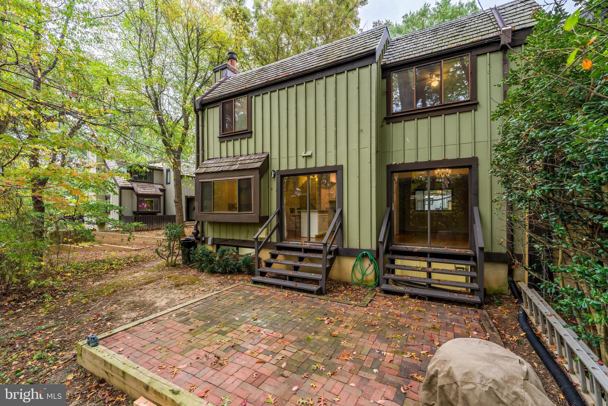 BENTANA WOODS - Residential