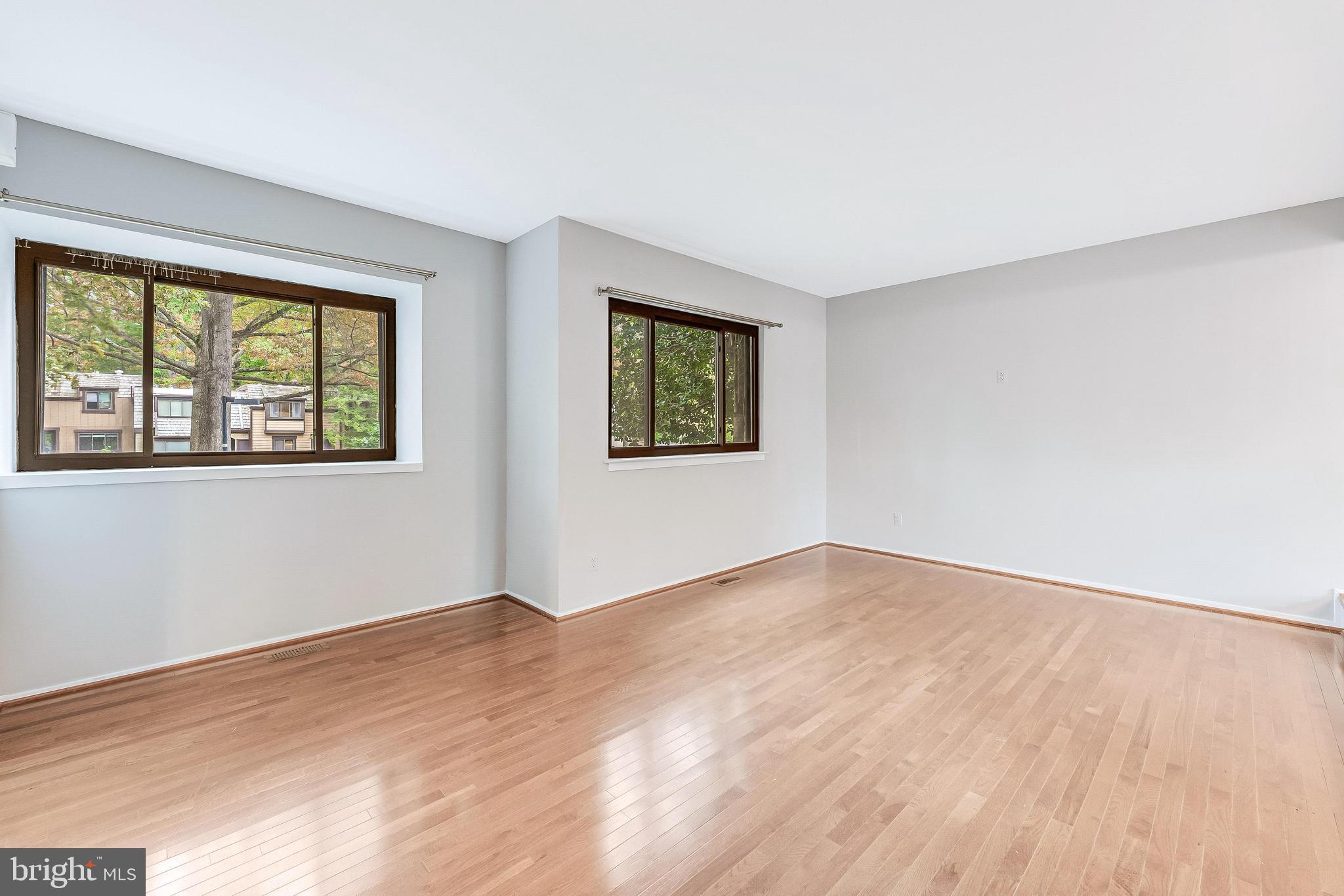 BENTANA WOODS - Residential