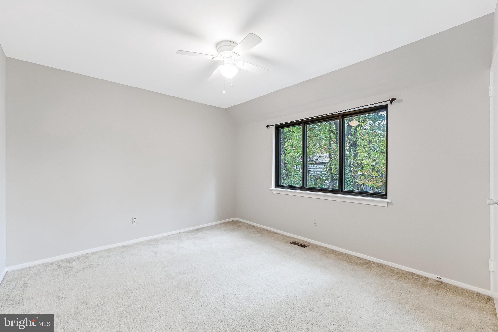 BENTANA WOODS - Residential