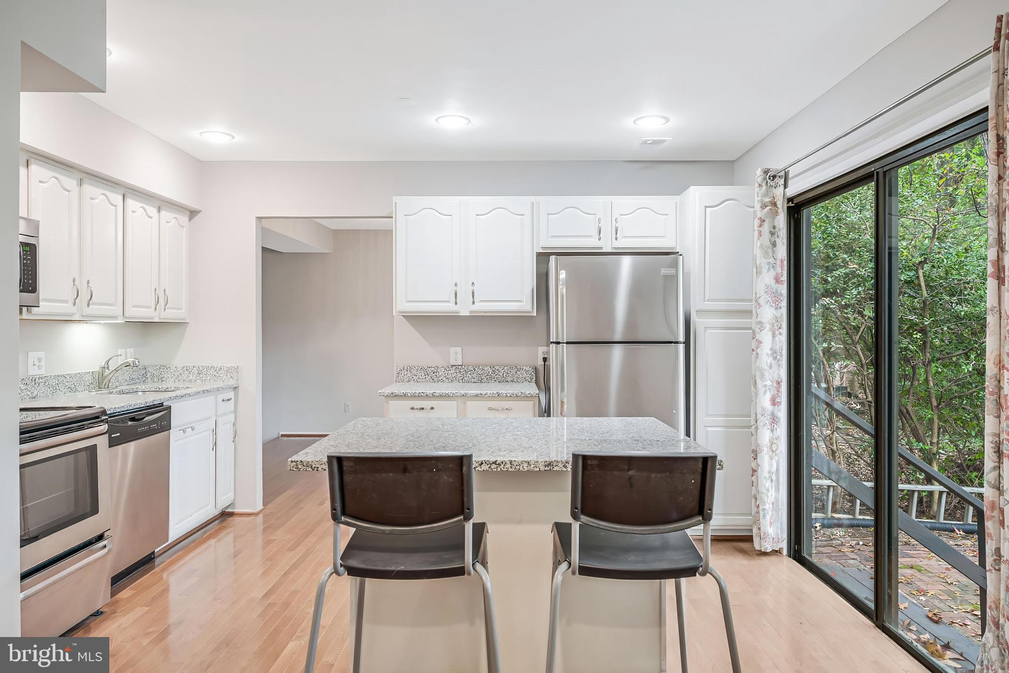 BENTANA WOODS - Residential