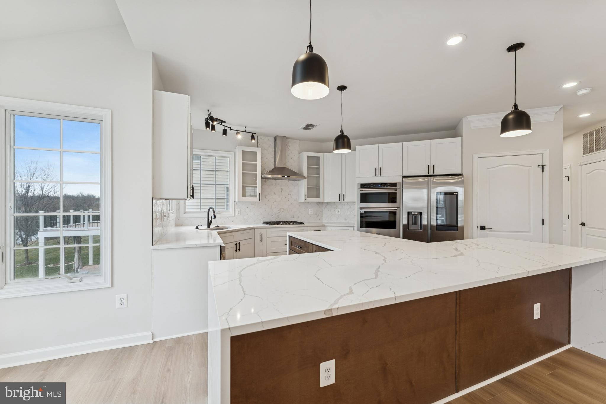 BELMONT COUNTRY CLUB - Residential