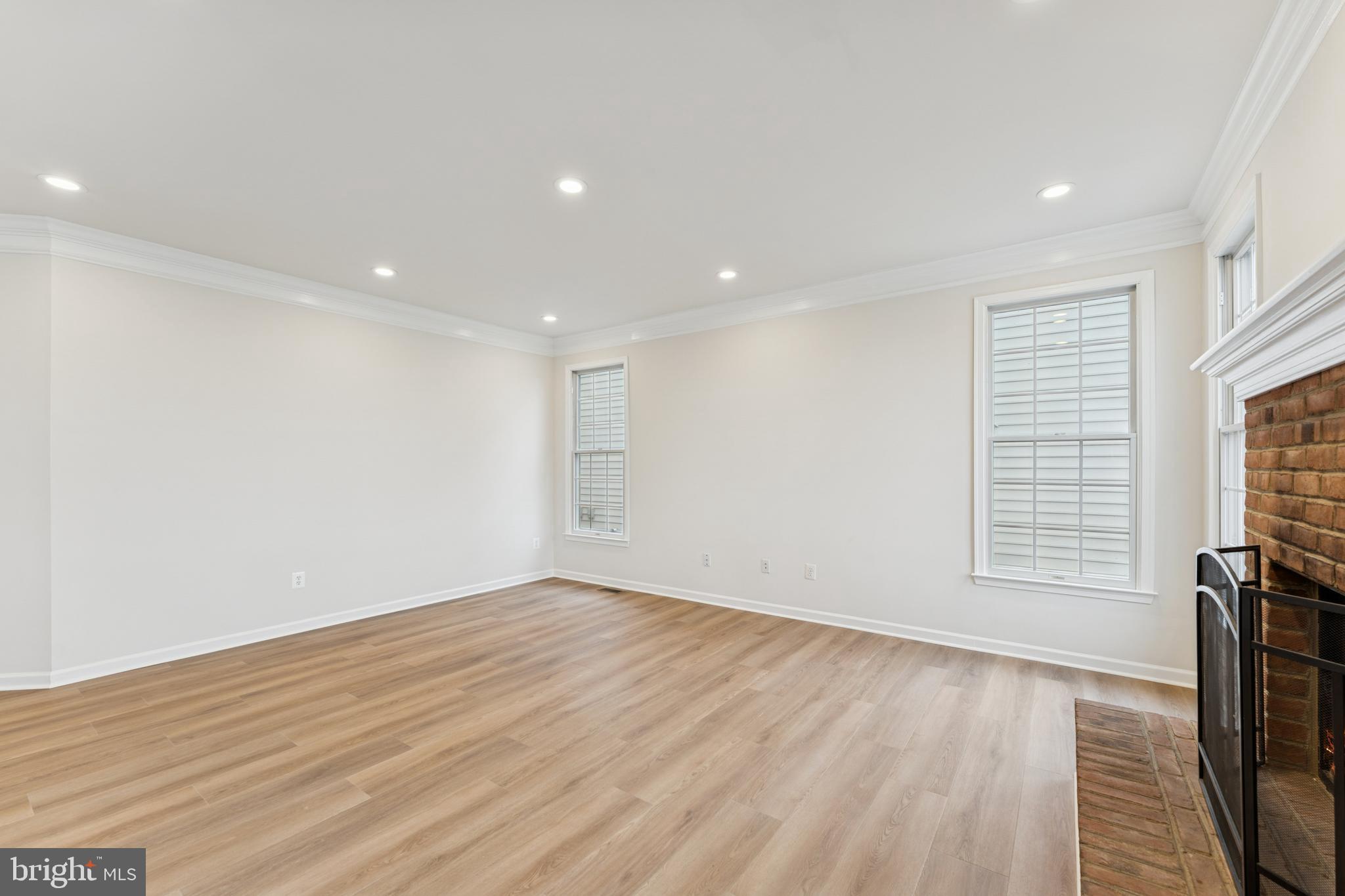 BELMONT COUNTRY CLUB - Residential