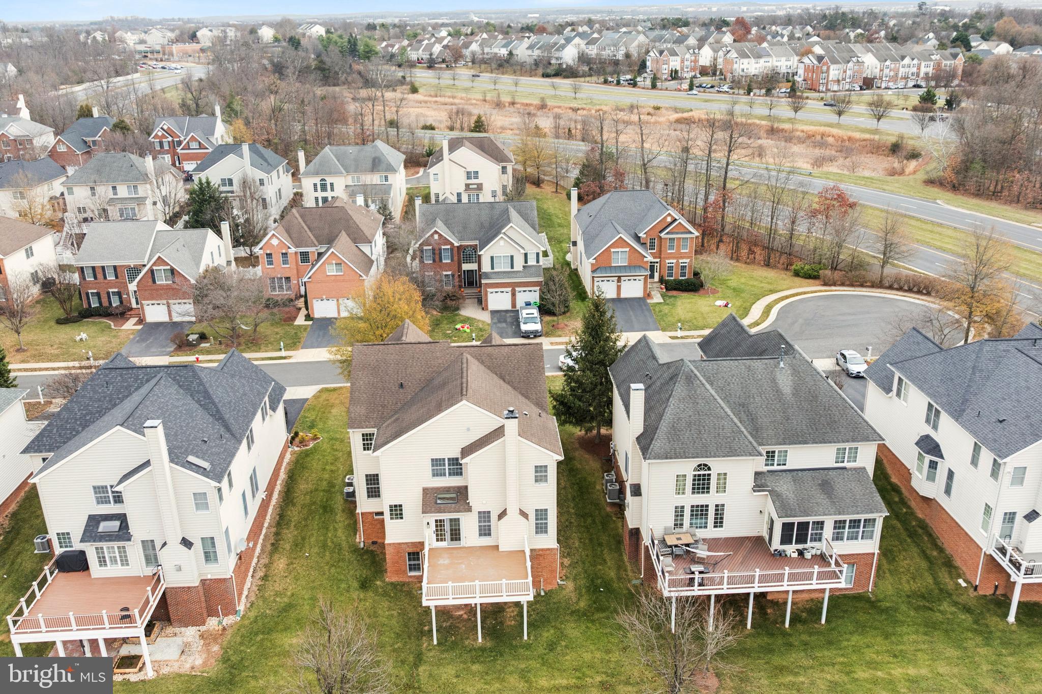 BELMONT COUNTRY CLUB - Residential