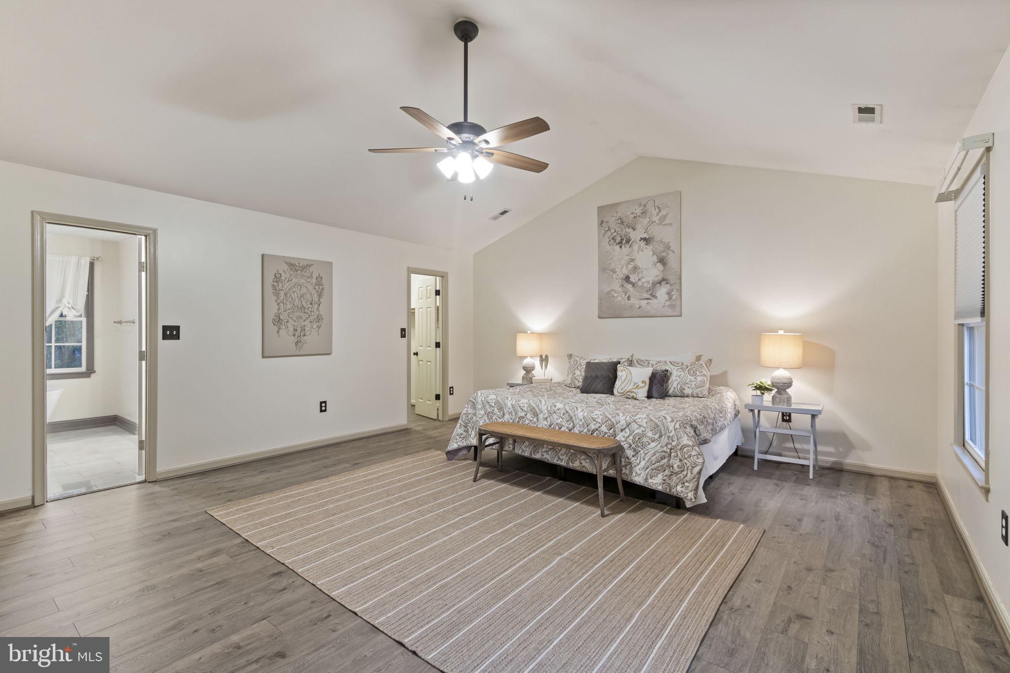 FOX POINT - Residential