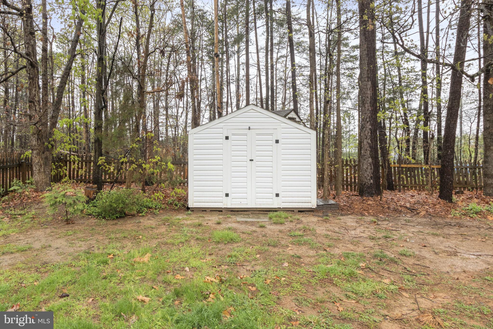 FOX POINT - Residential