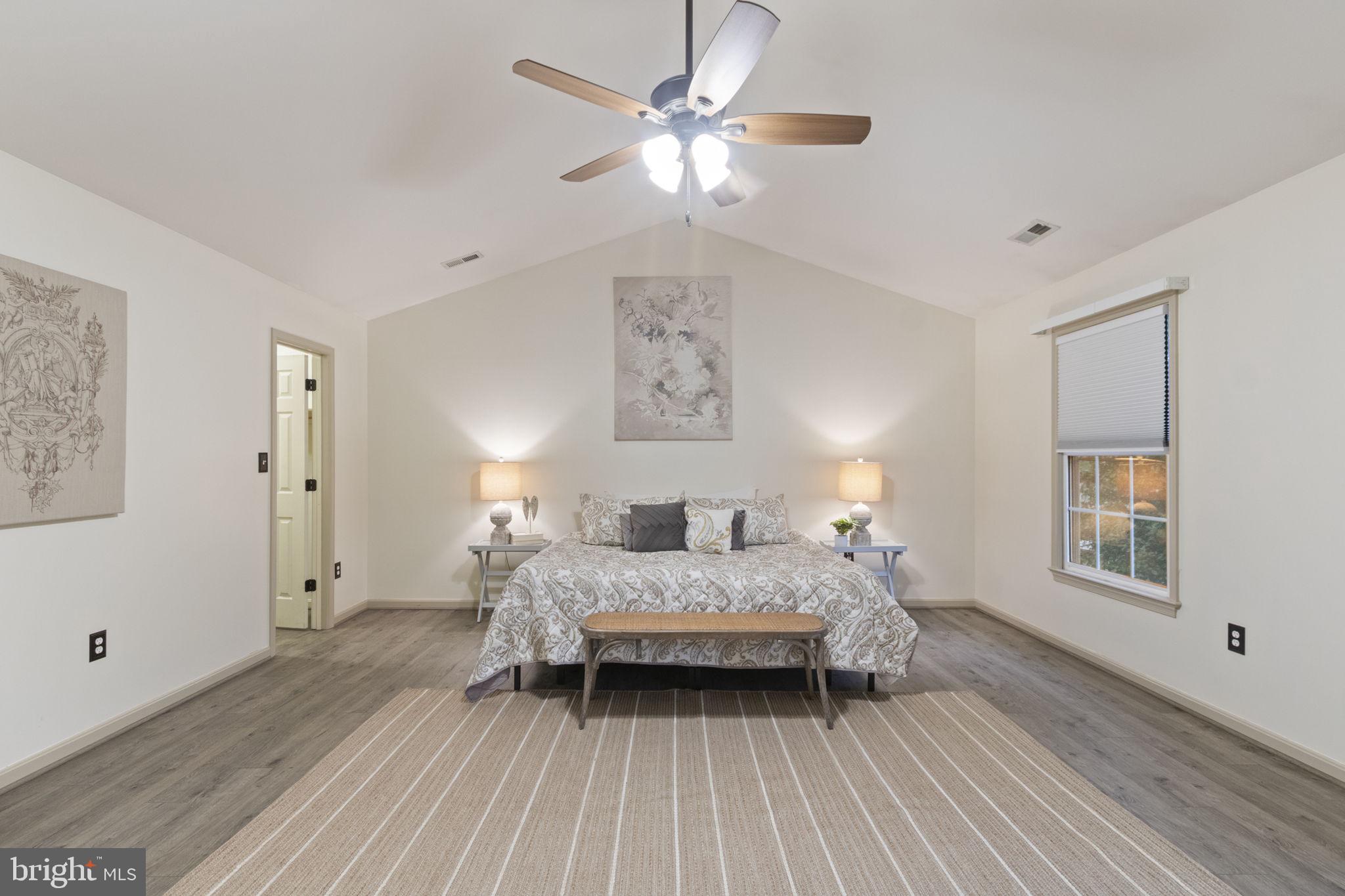 FOX POINT - Residential