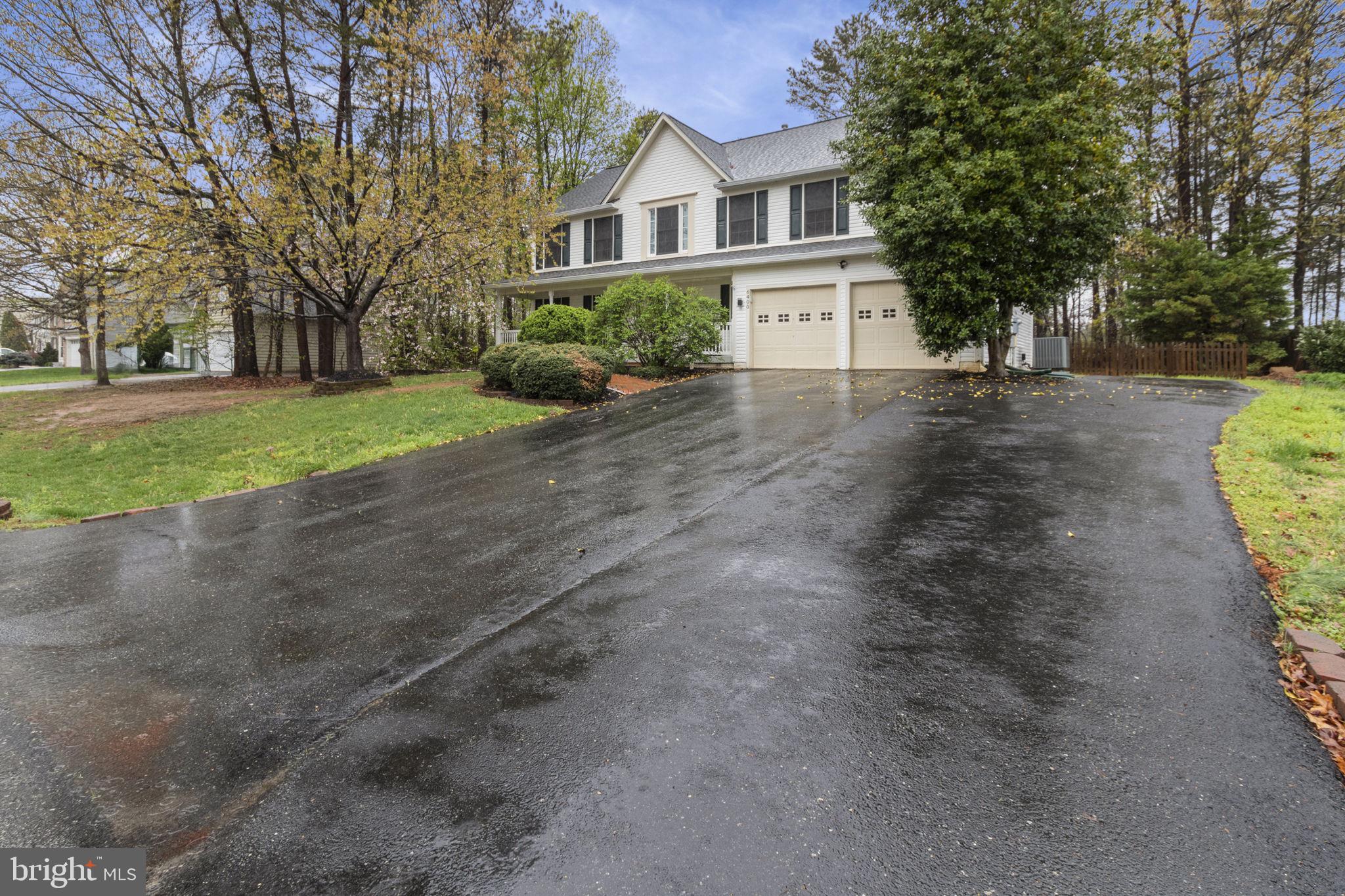 FOX POINT - Residential