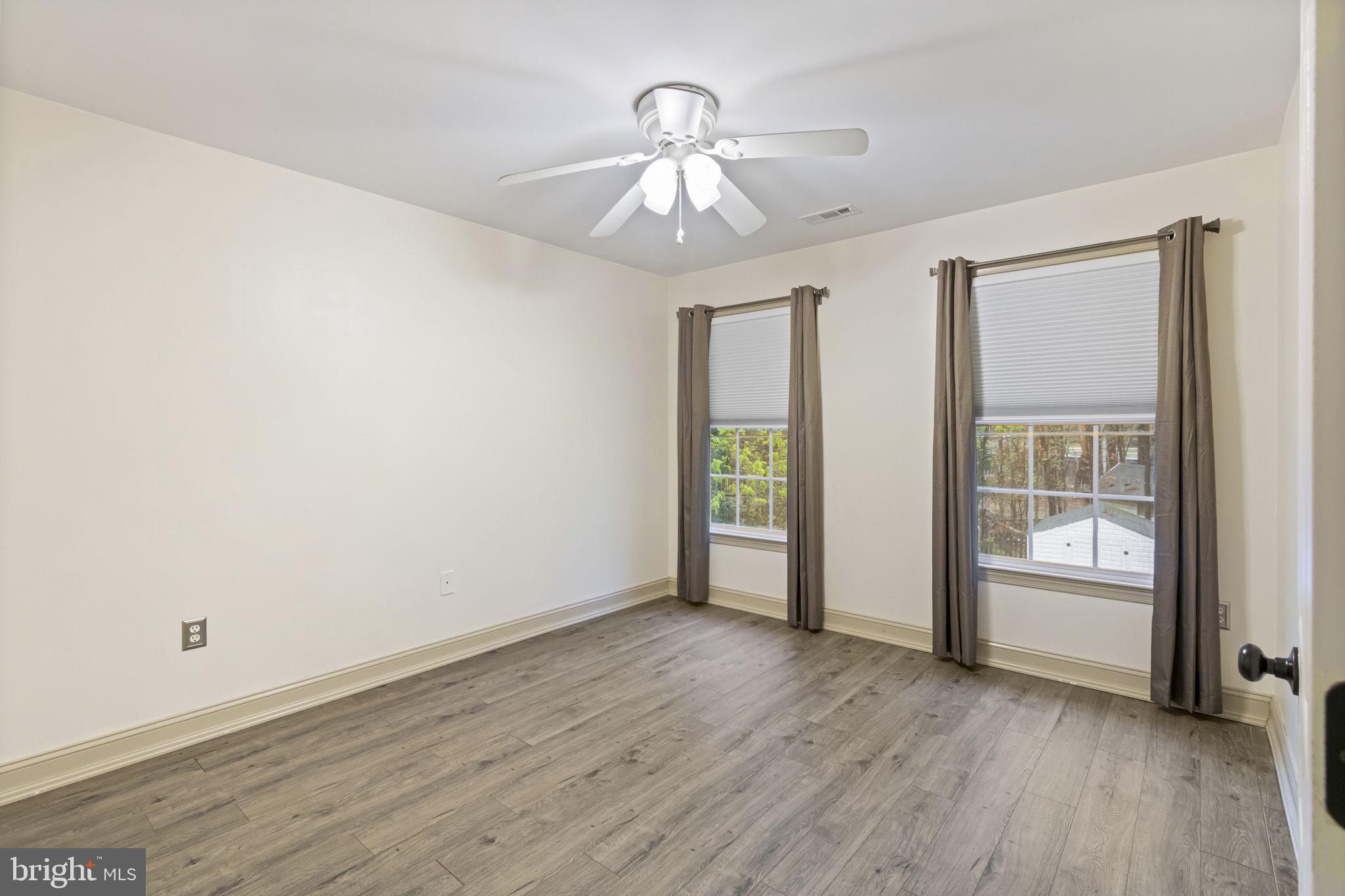 FOX POINT - Residential