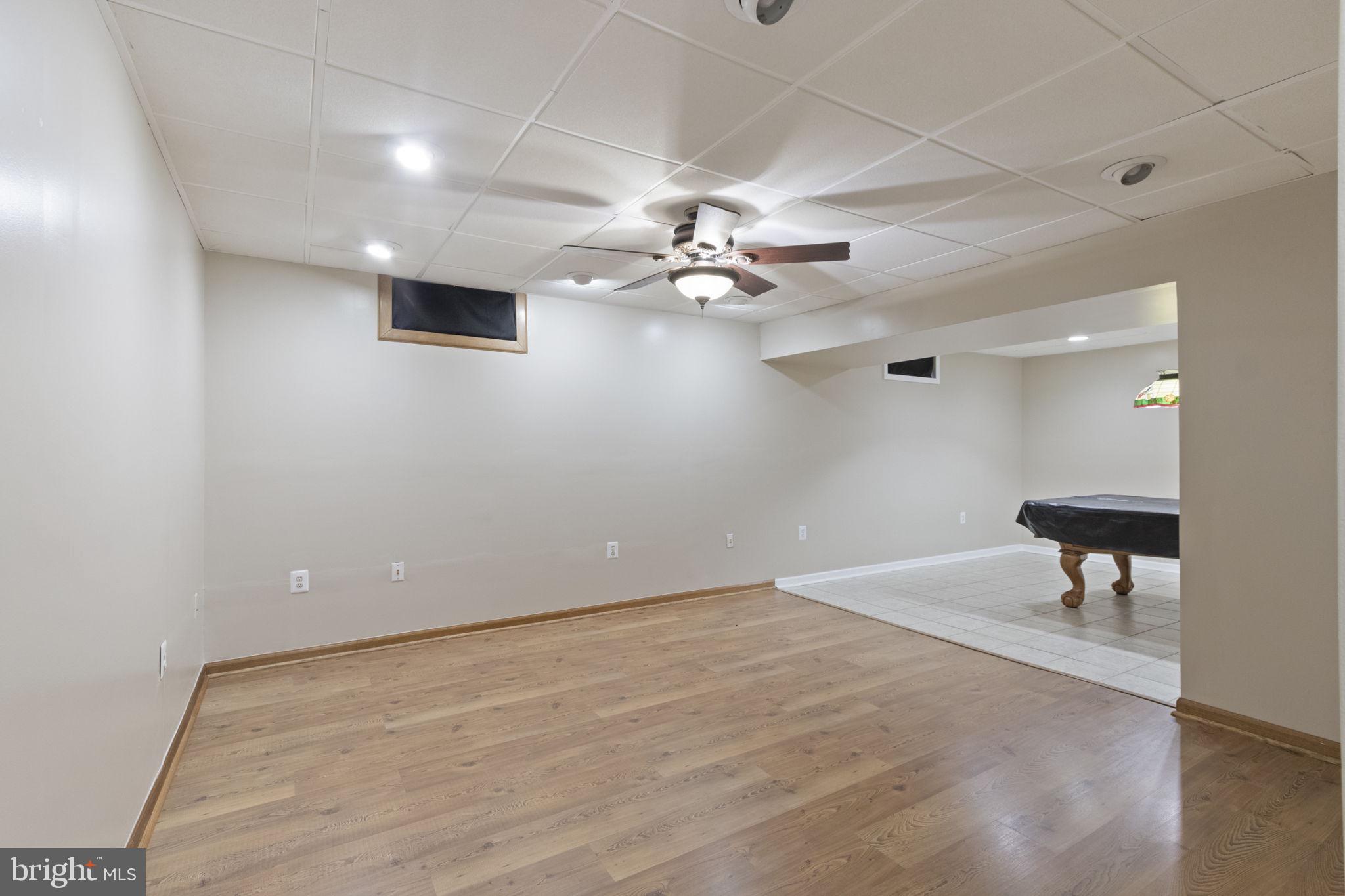 FOX POINT - Residential