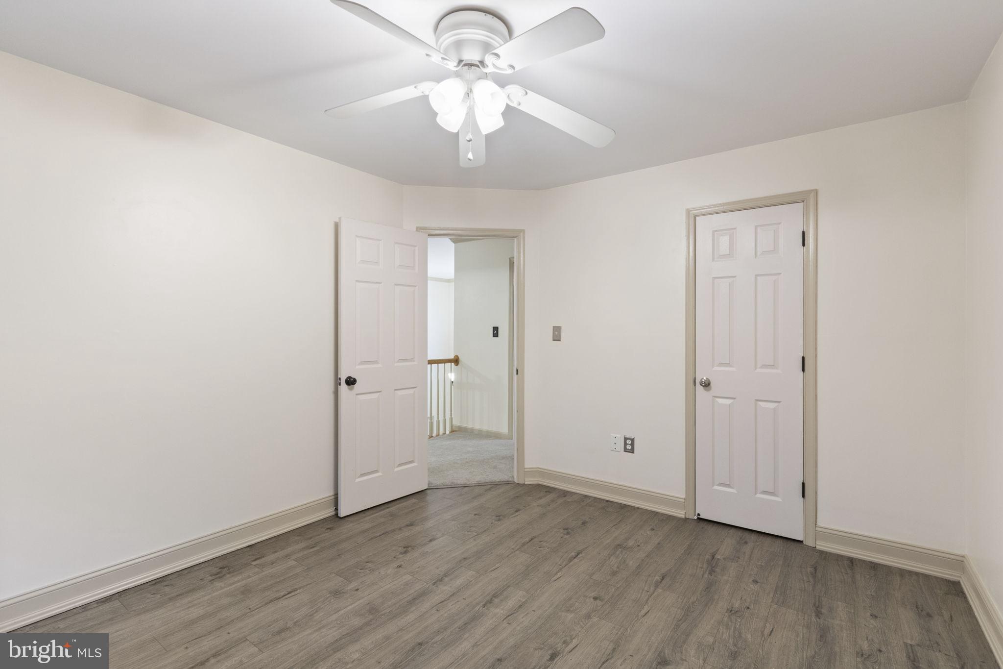 FOX POINT - Residential