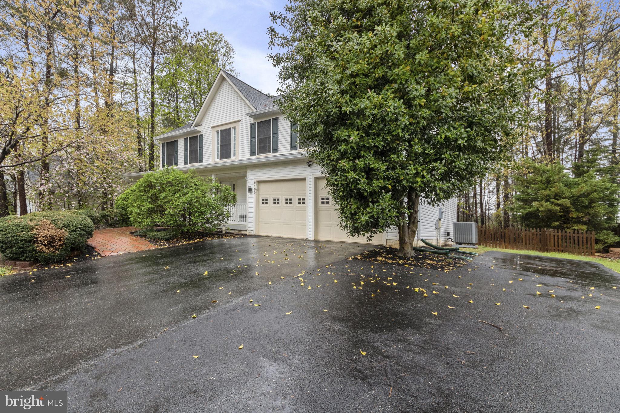 FOX POINT - Residential