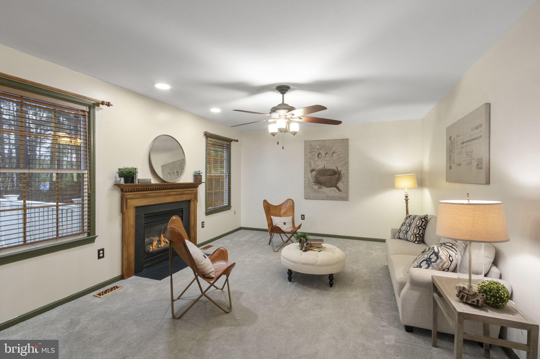 FOX POINT - Residential