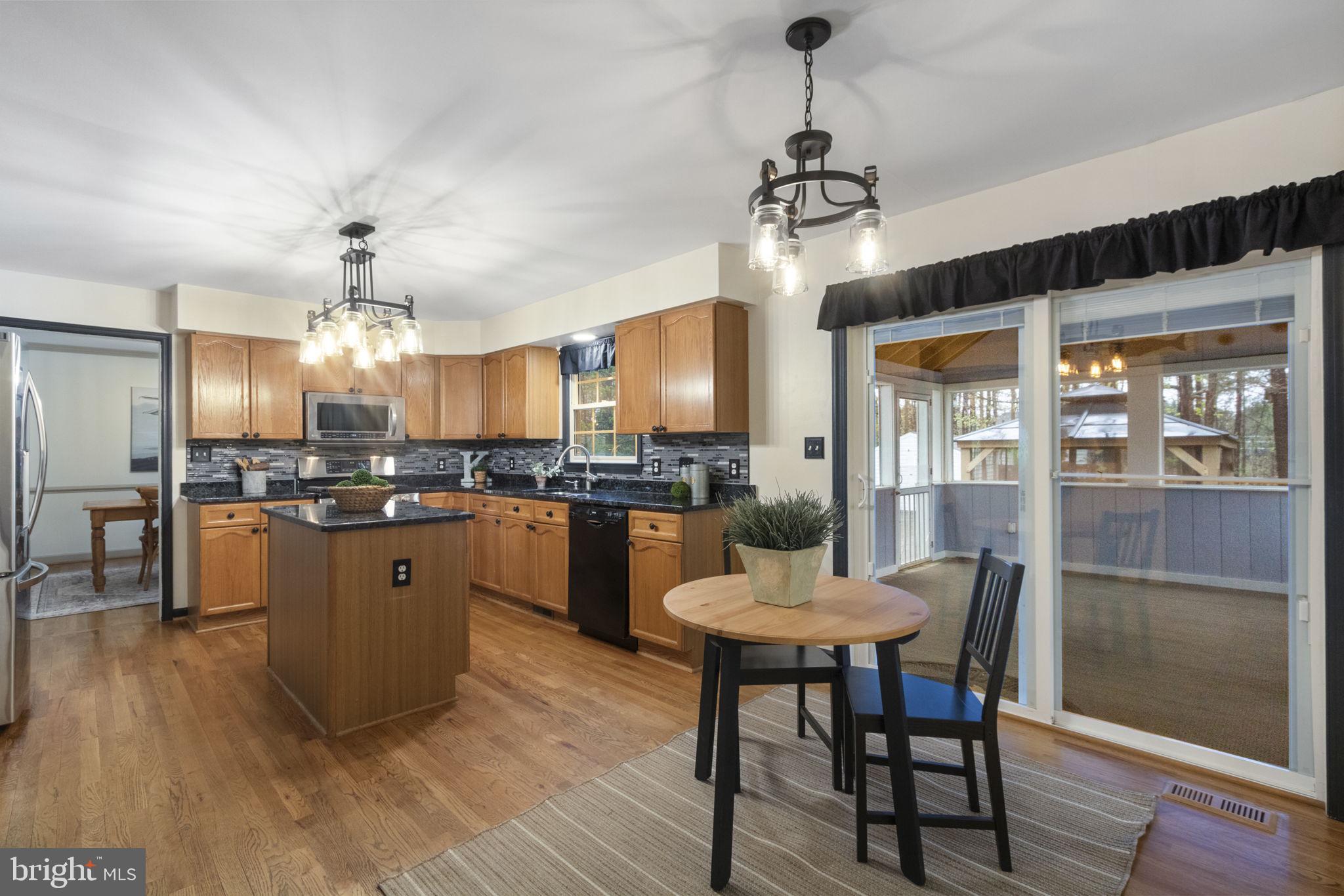 FOX POINT - Residential