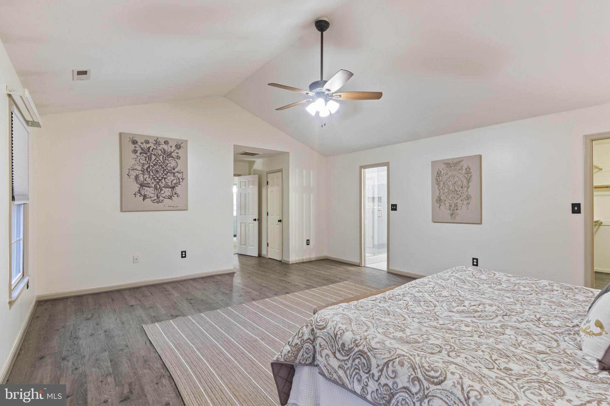 FOX POINT - Residential