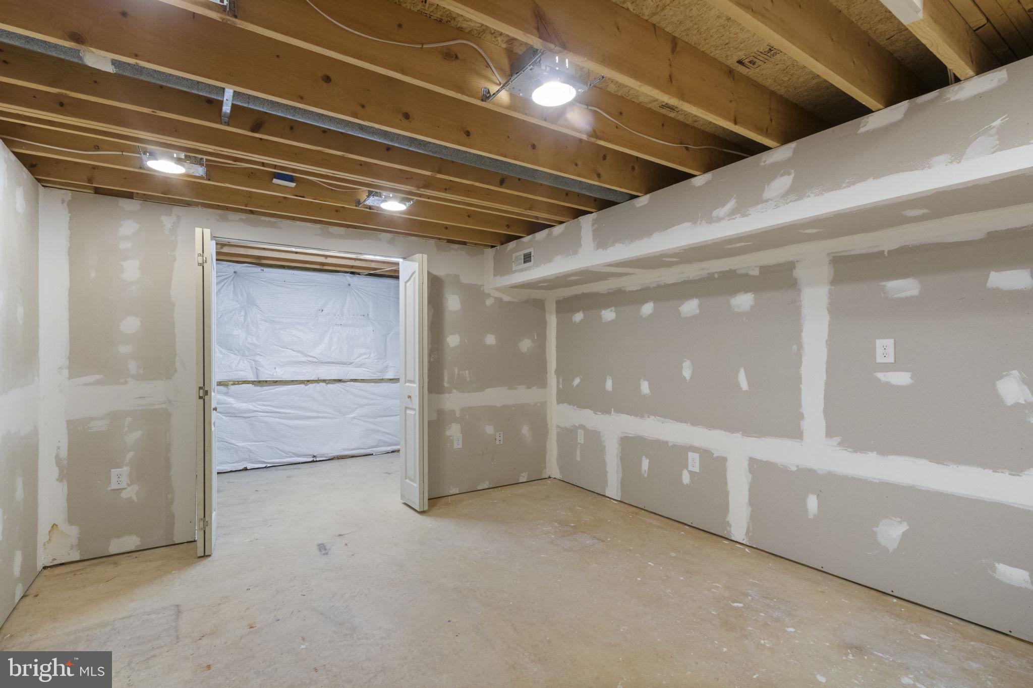 FOX POINT - Residential