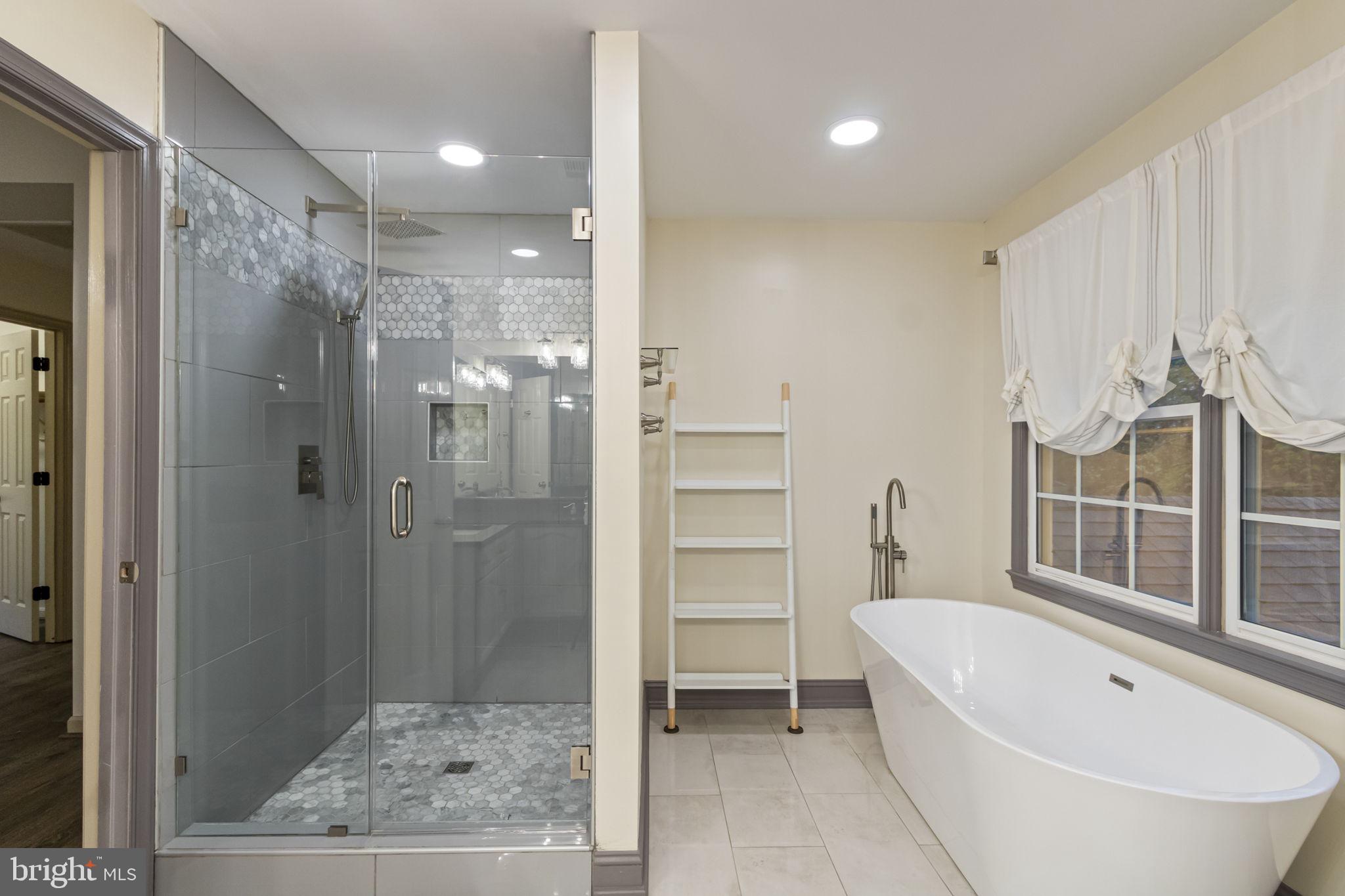 FOX POINT - Residential