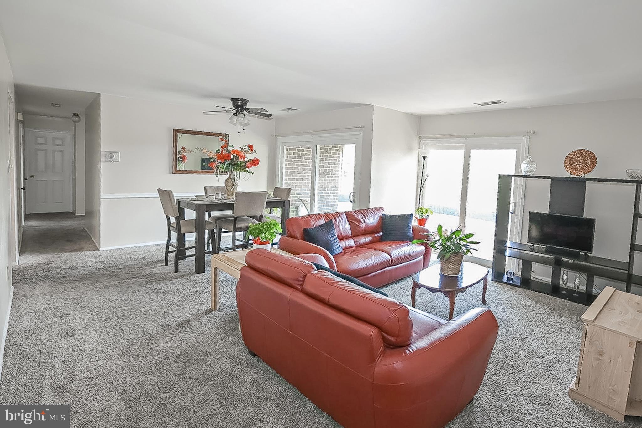 PINE CONDOMINIUM - Residential