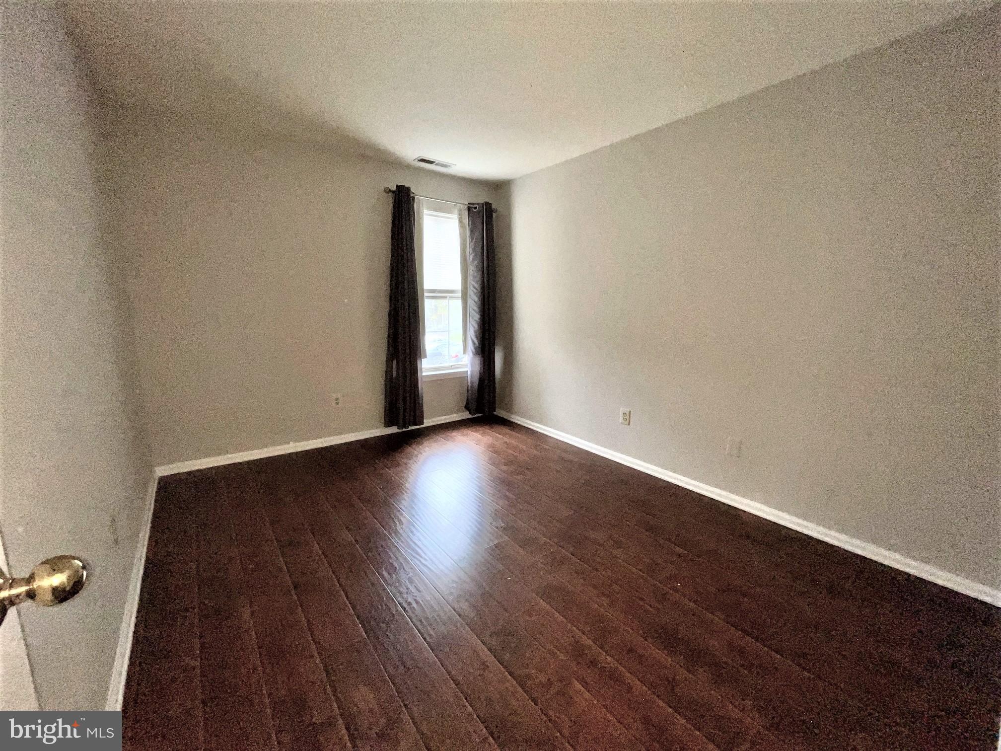 MAKEFIELD GLEN - Residential Lease