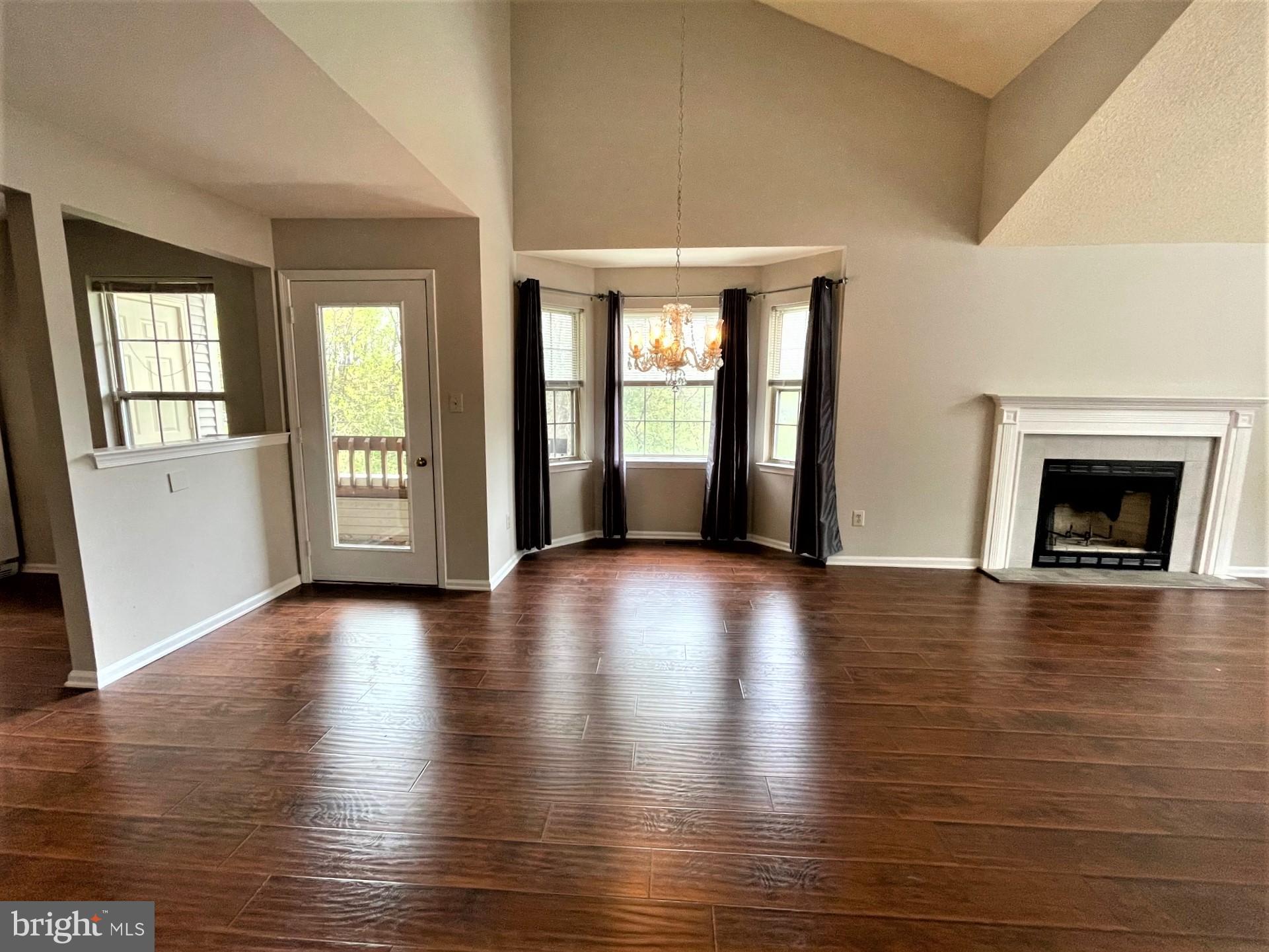 MAKEFIELD GLEN - Residential Lease