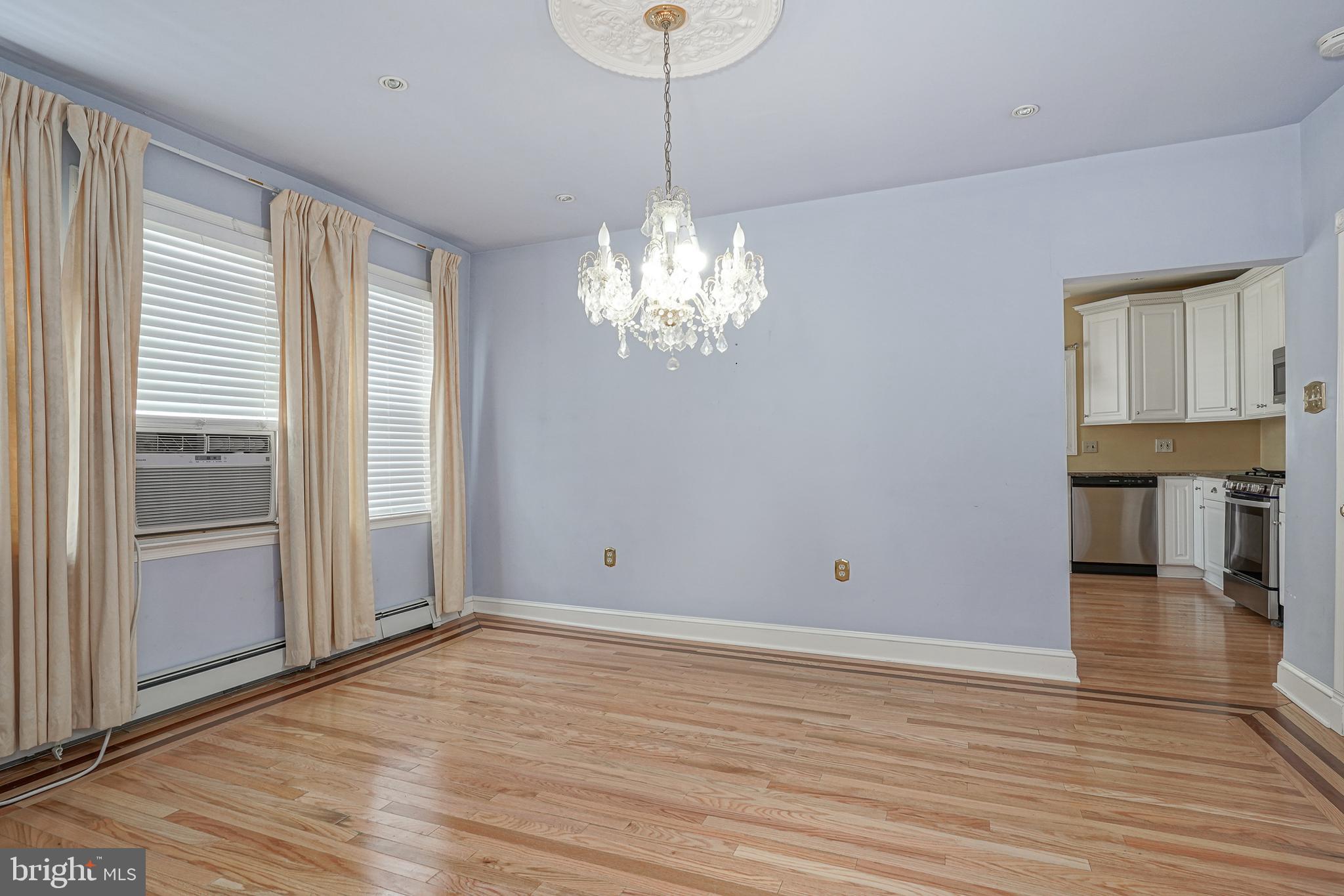 MAYFAIR - Residential