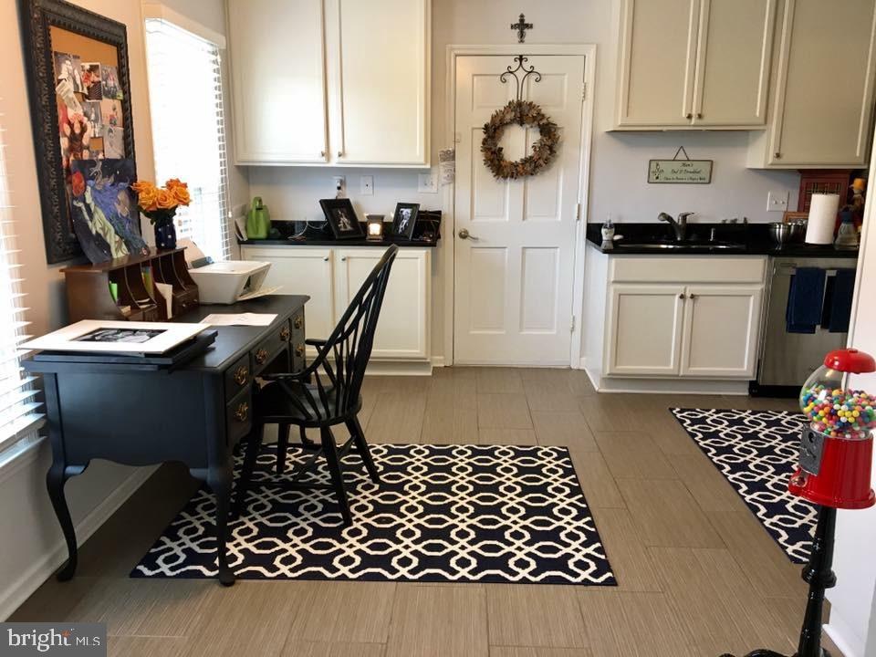 LEESBURG COUNTRY CLUB - Residential Lease