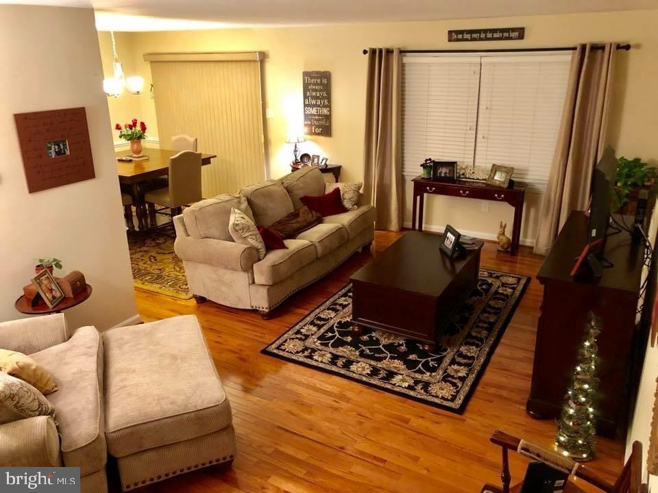 LEESBURG COUNTRY CLUB - Residential Lease