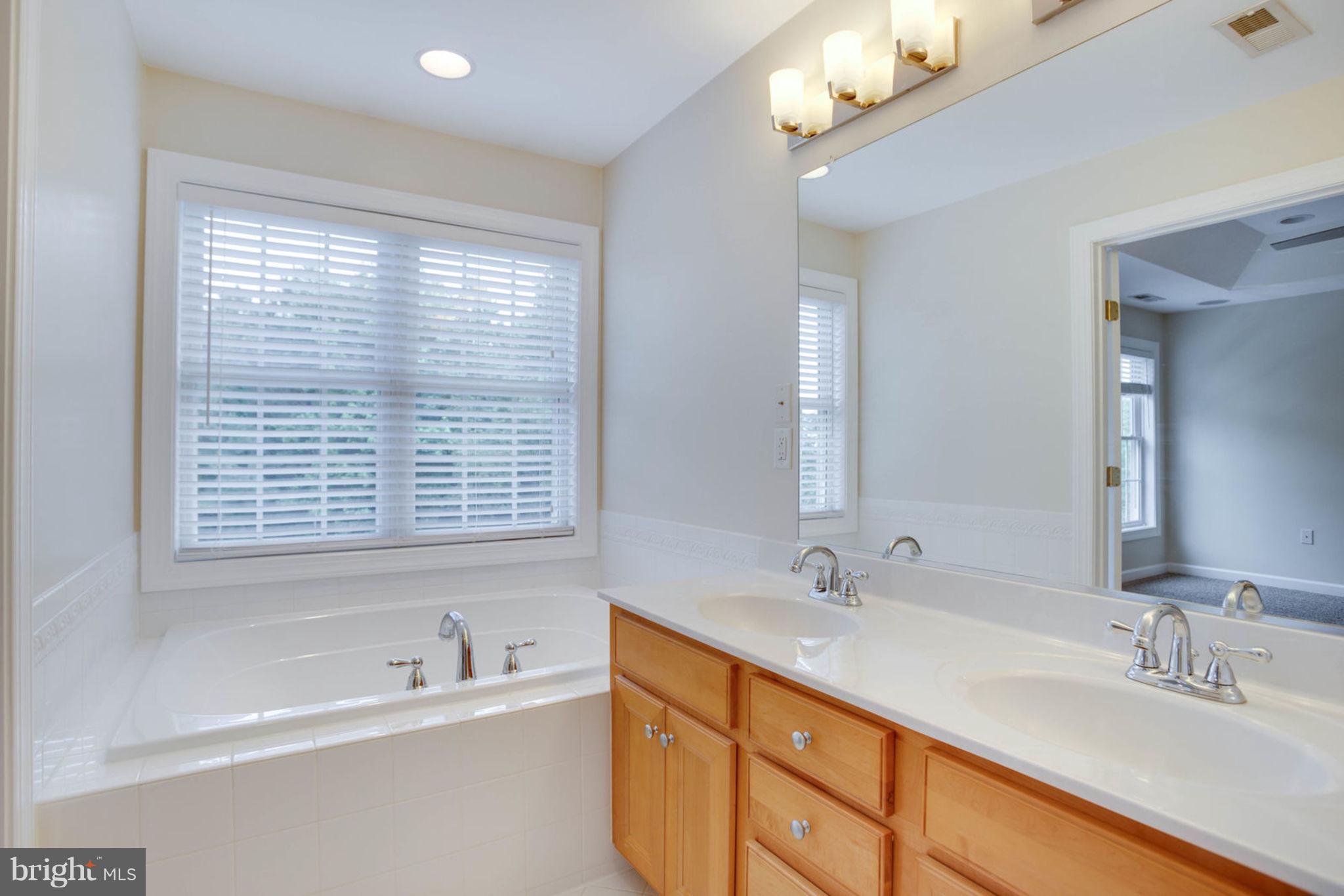 ADMIRALS VIEW - Residential