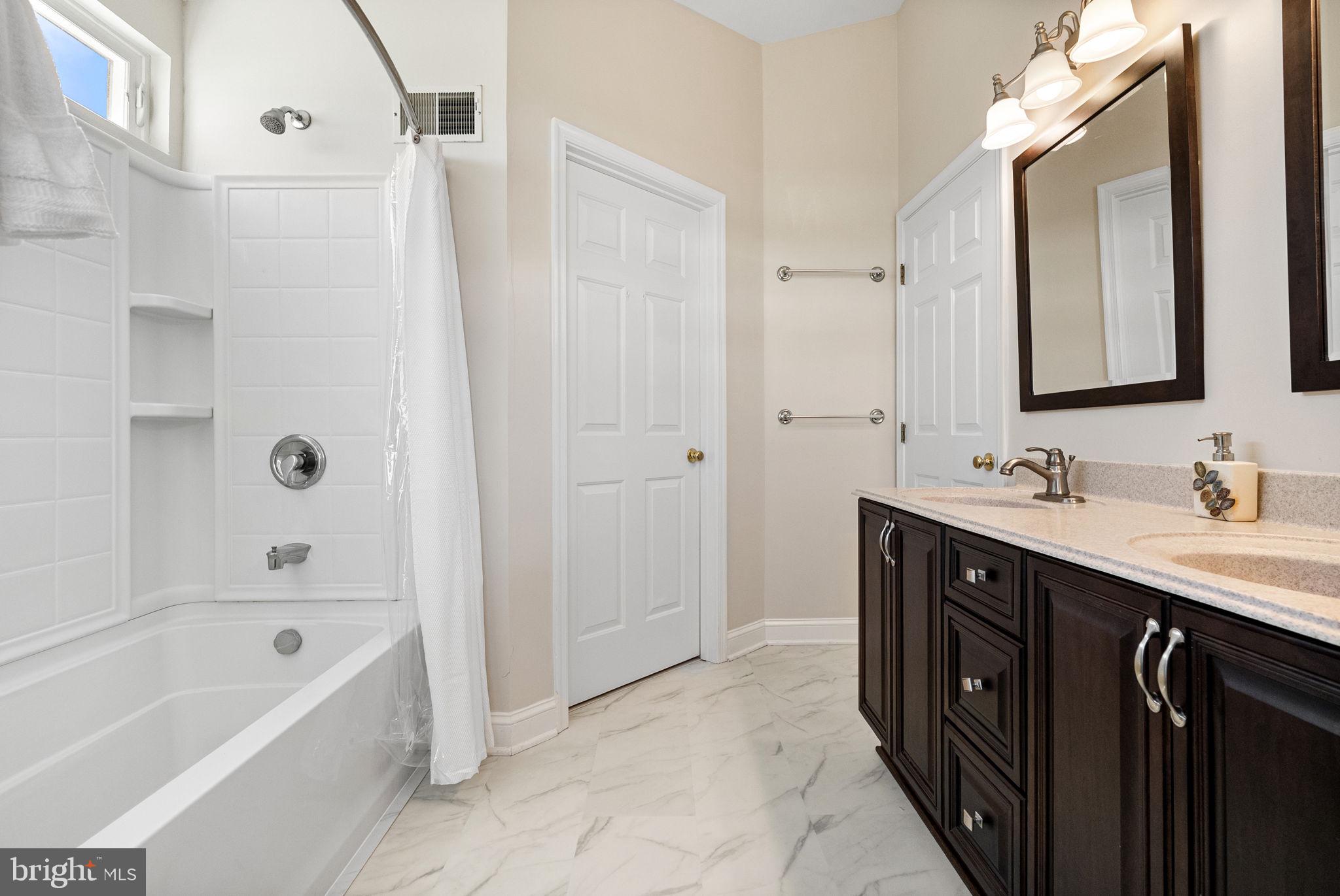 STONEY RUN - Residential