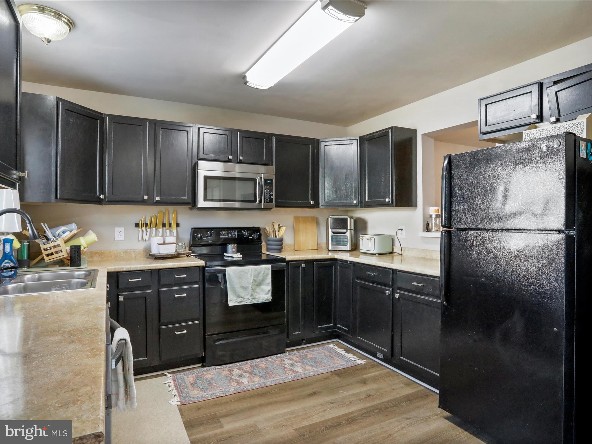 TOWNES OF INWOOD - Residential