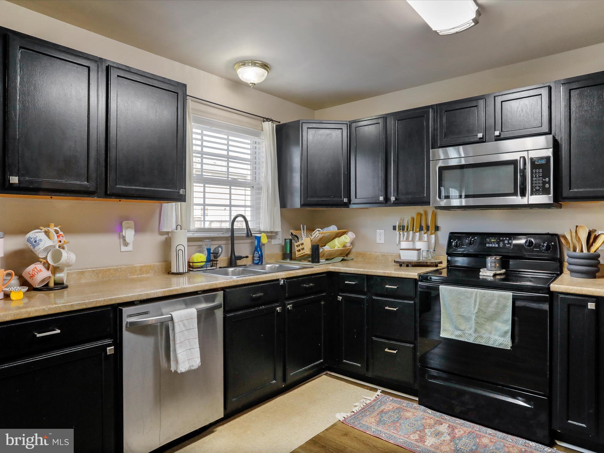 TOWNES OF INWOOD - Residential