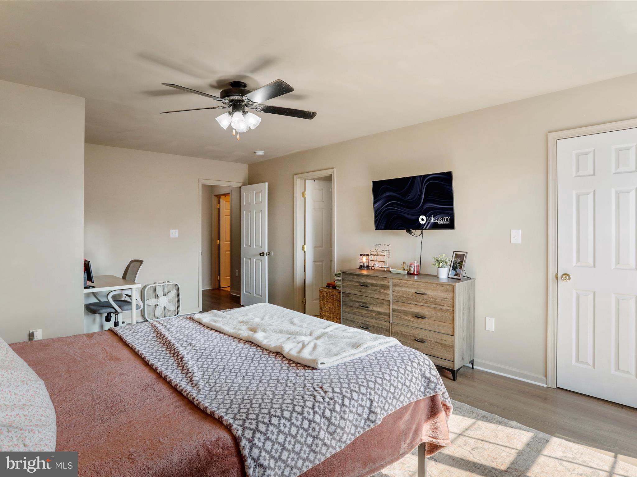 TOWNES OF INWOOD - Residential