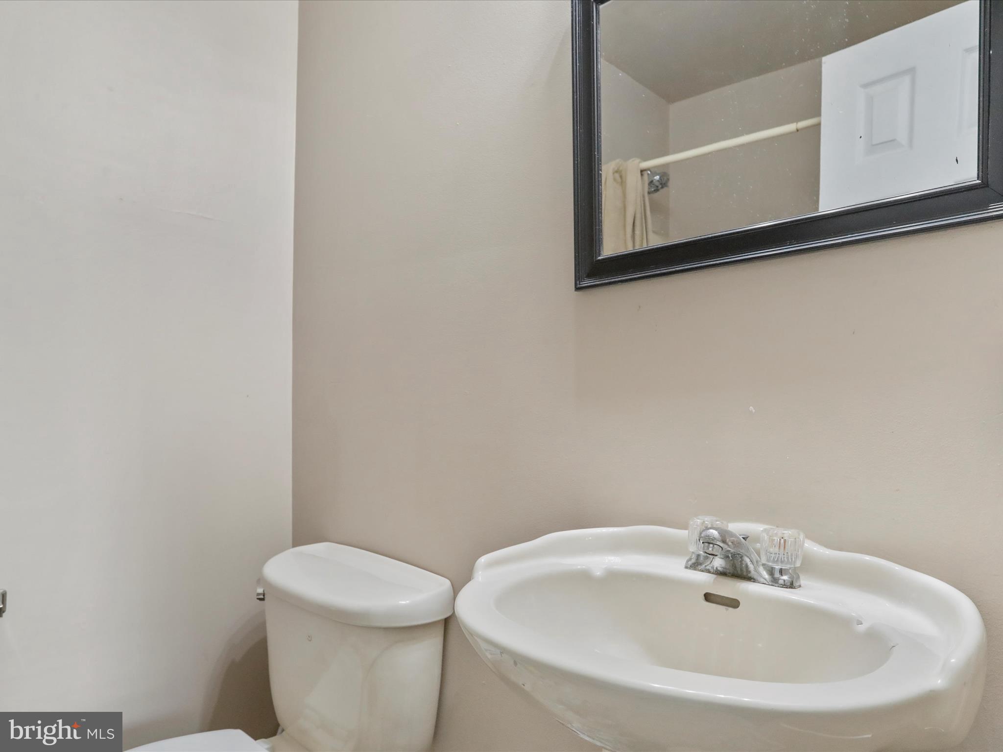 TOWNES OF INWOOD - Residential