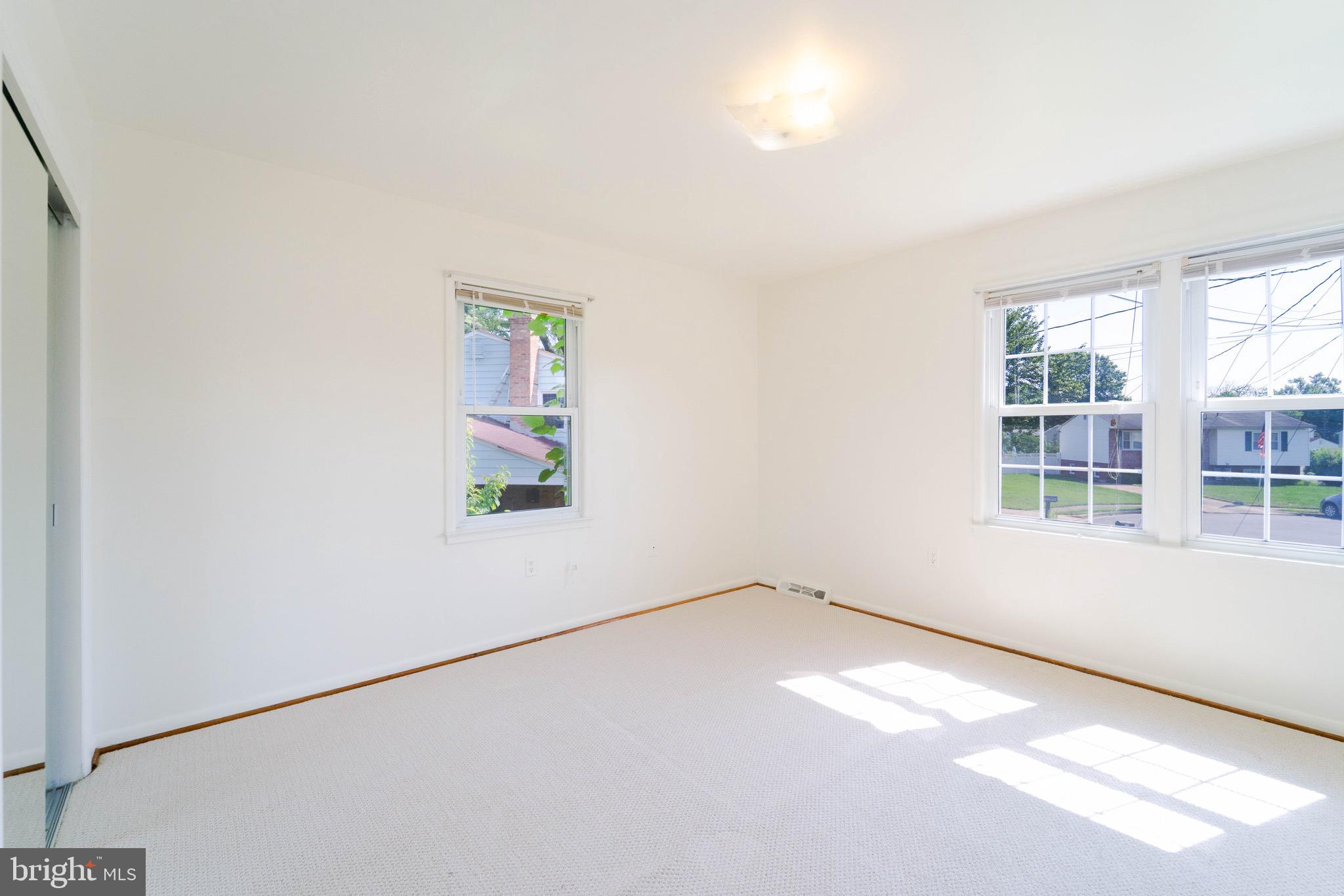 PRINCE WILLIAM ESTATES - Residential