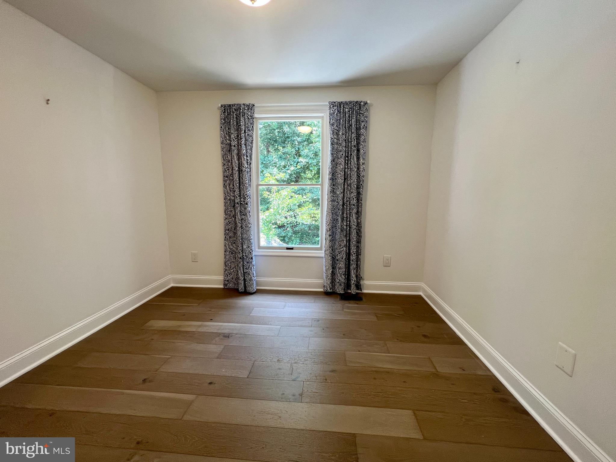 RESTON - Residential Lease