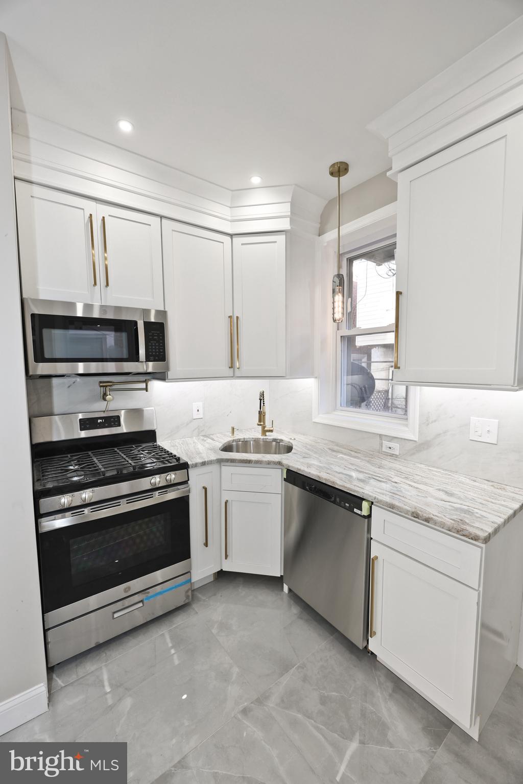 COBBS CREEK - Residential