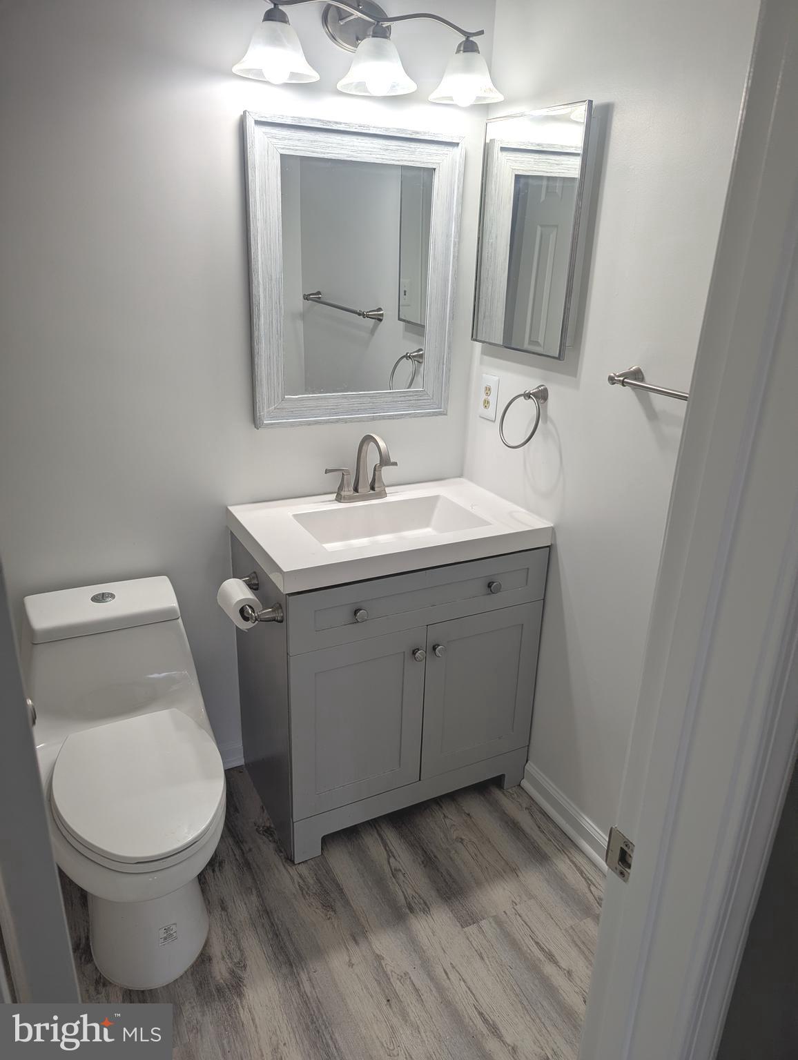 LAKE RIDGE - Residential