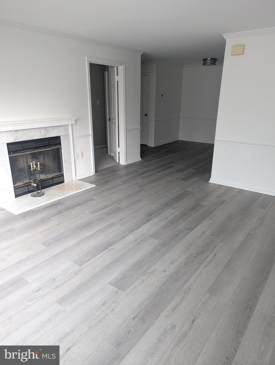 LAKE RIDGE - Residential