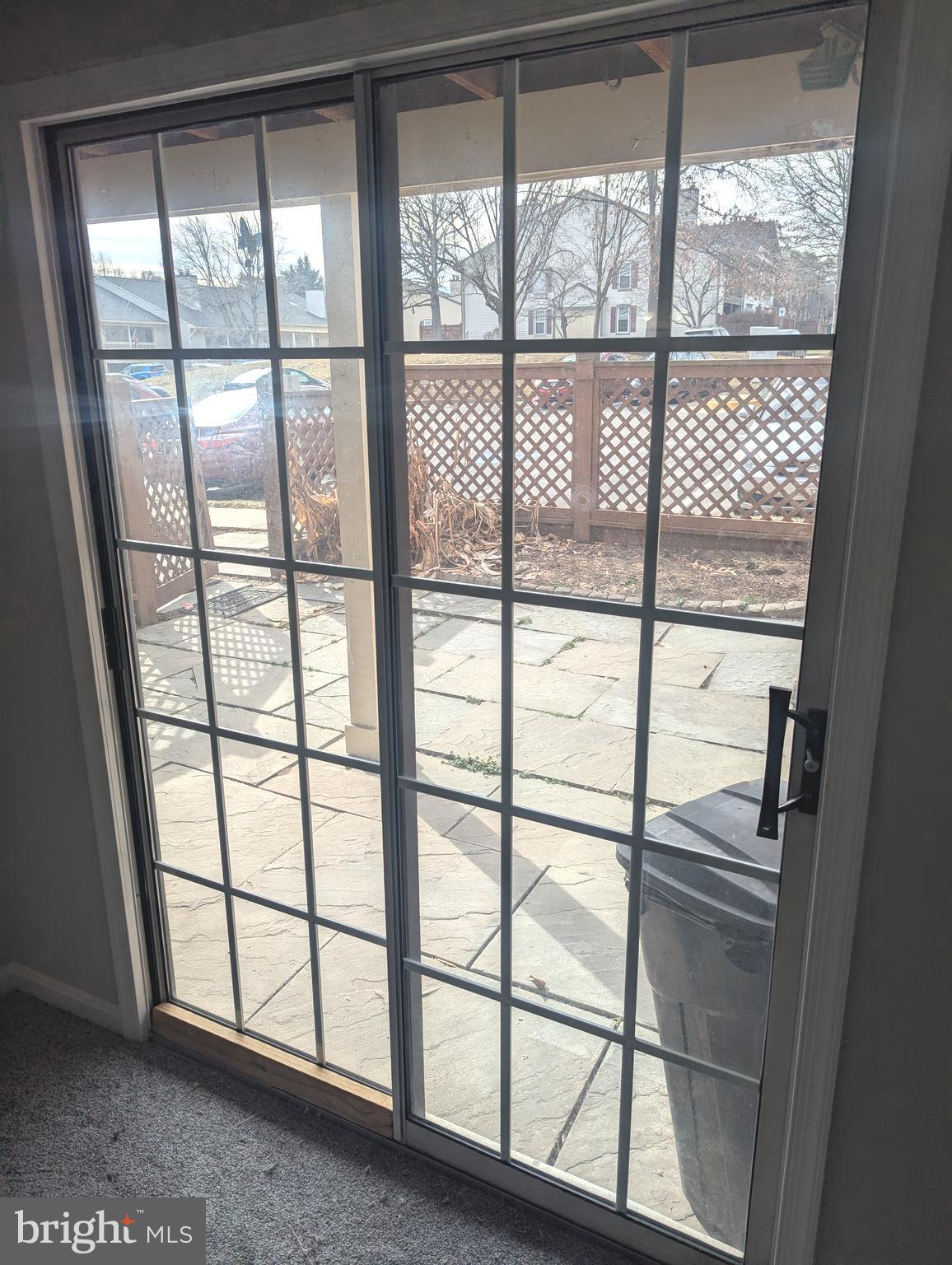 LAKE RIDGE - Residential