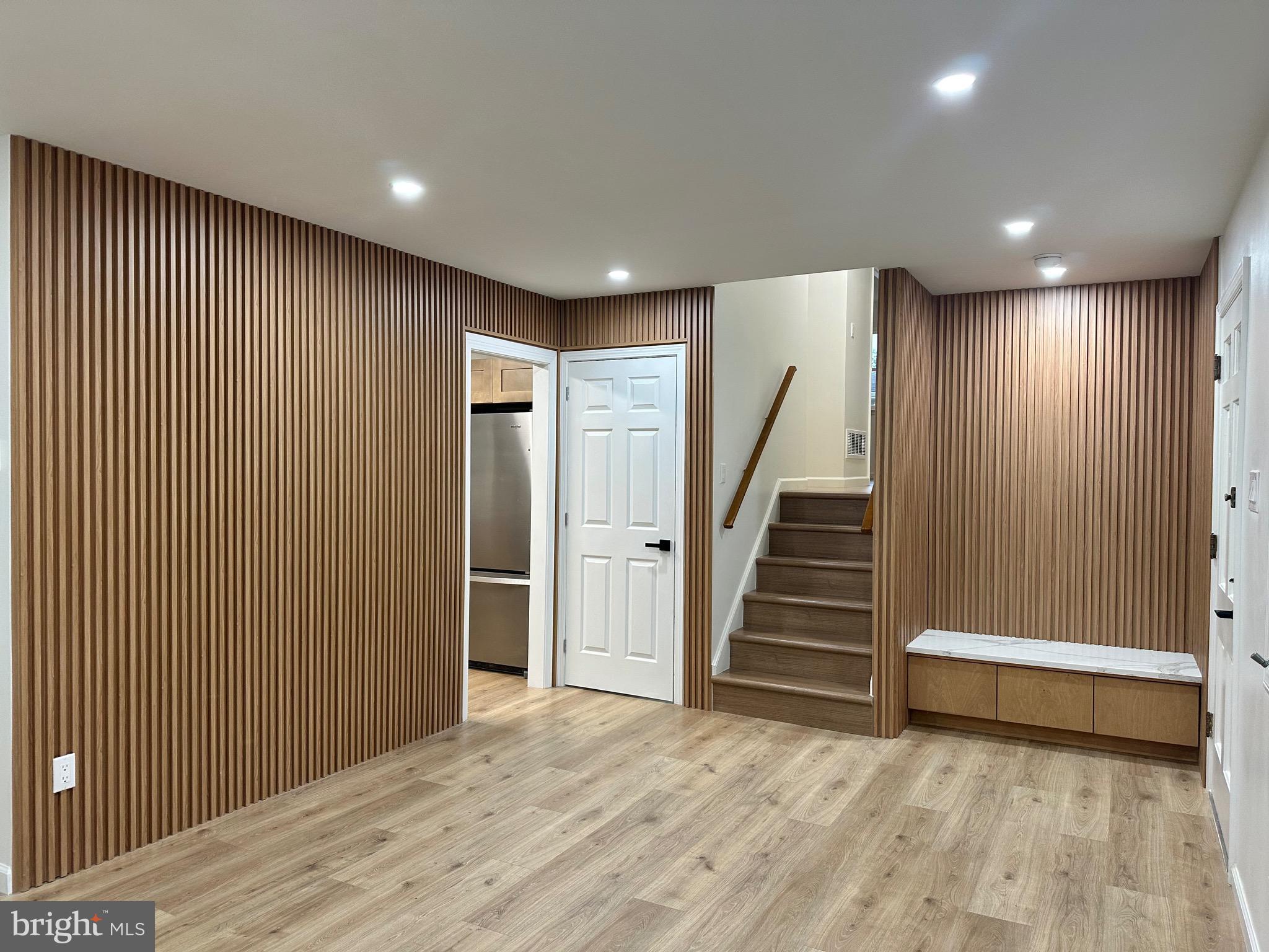 404 KING GEORGE ROAD