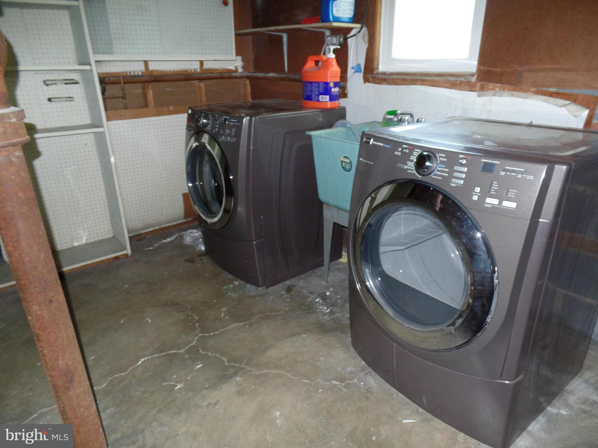 LEEHIGH VILLAGE - Residential Lease