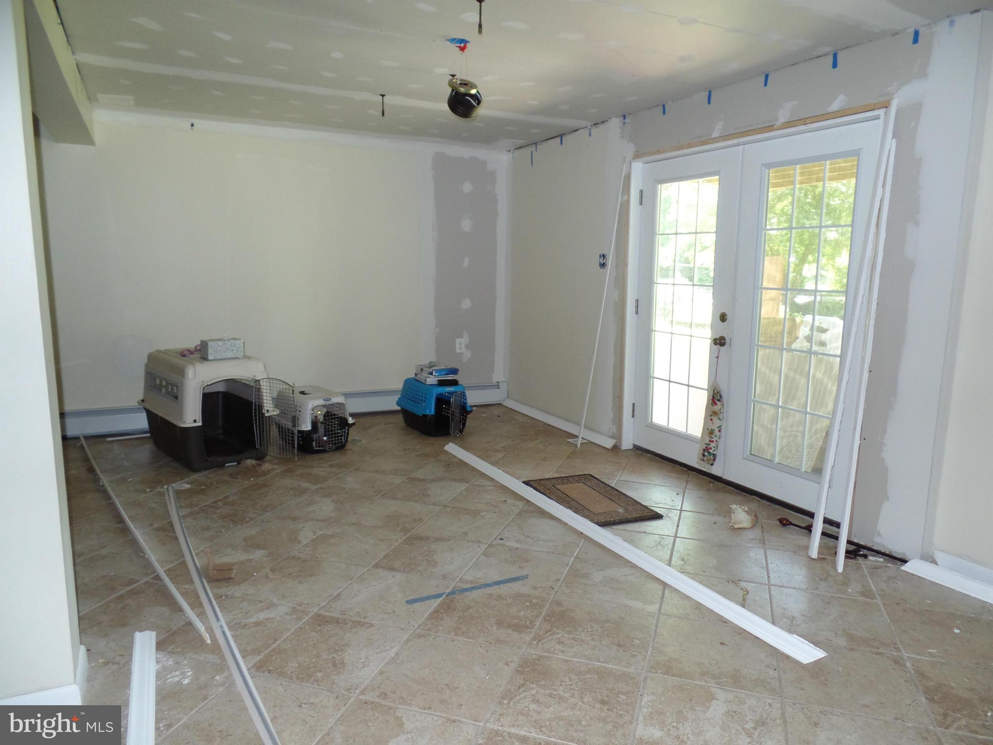 LEEHIGH VILLAGE - Residential Lease