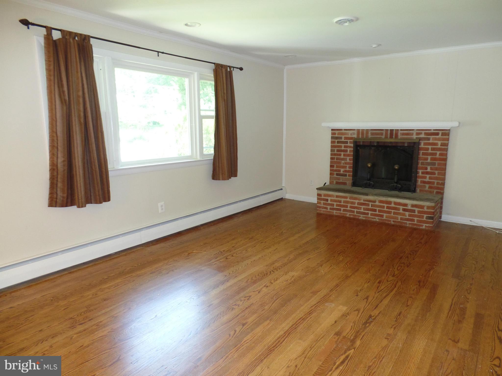 LEEHIGH VILLAGE - Residential Lease