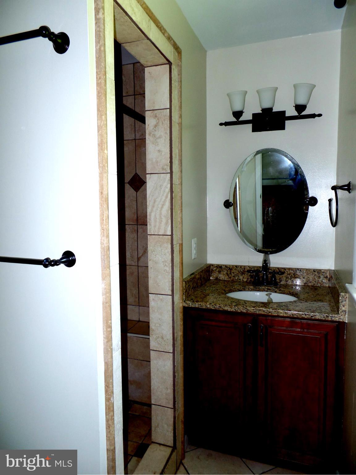 LEEHIGH VILLAGE - Residential Lease