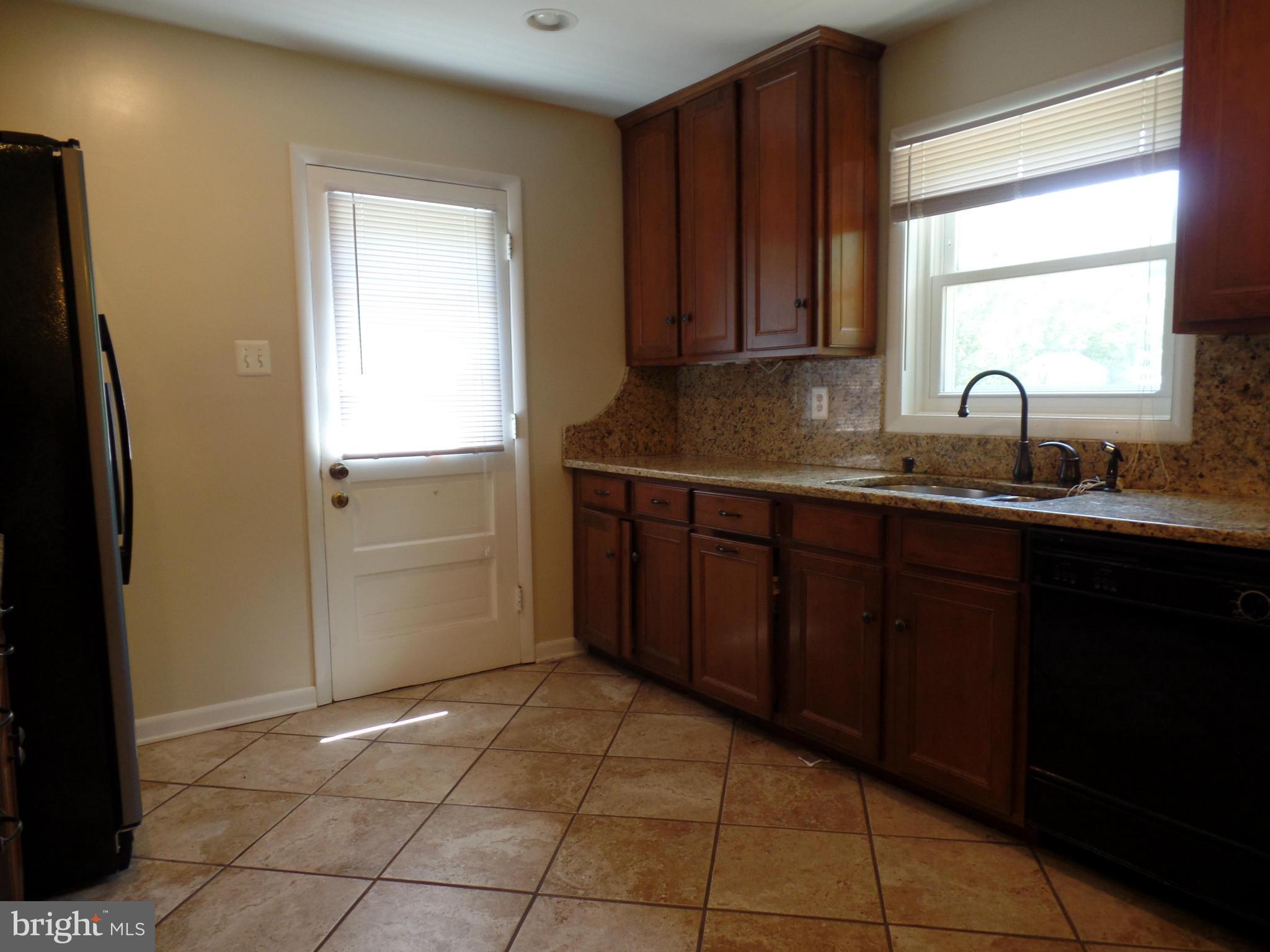 LEEHIGH VILLAGE - Residential Lease