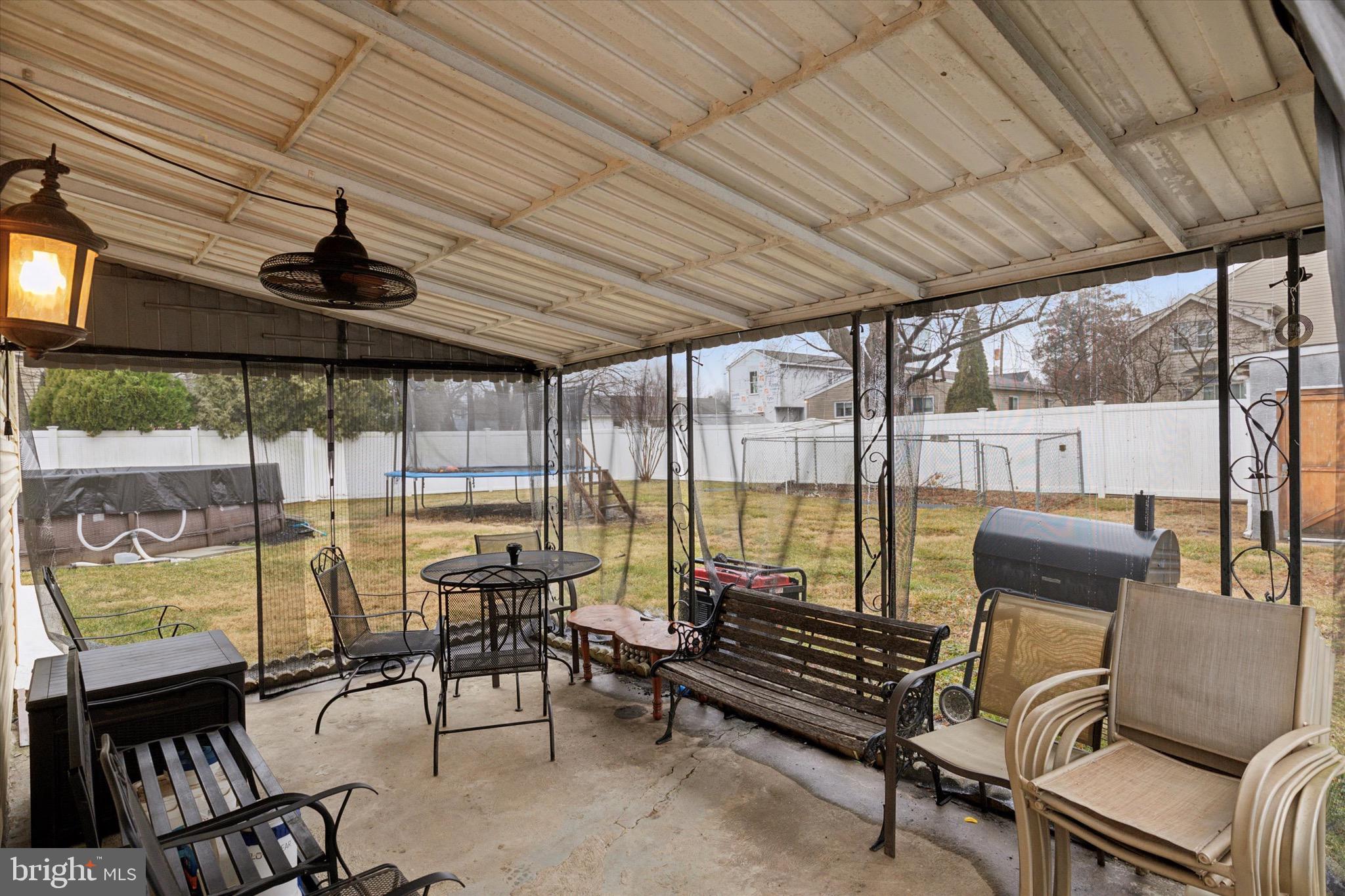 WILLOW GROVE - Residential Lease