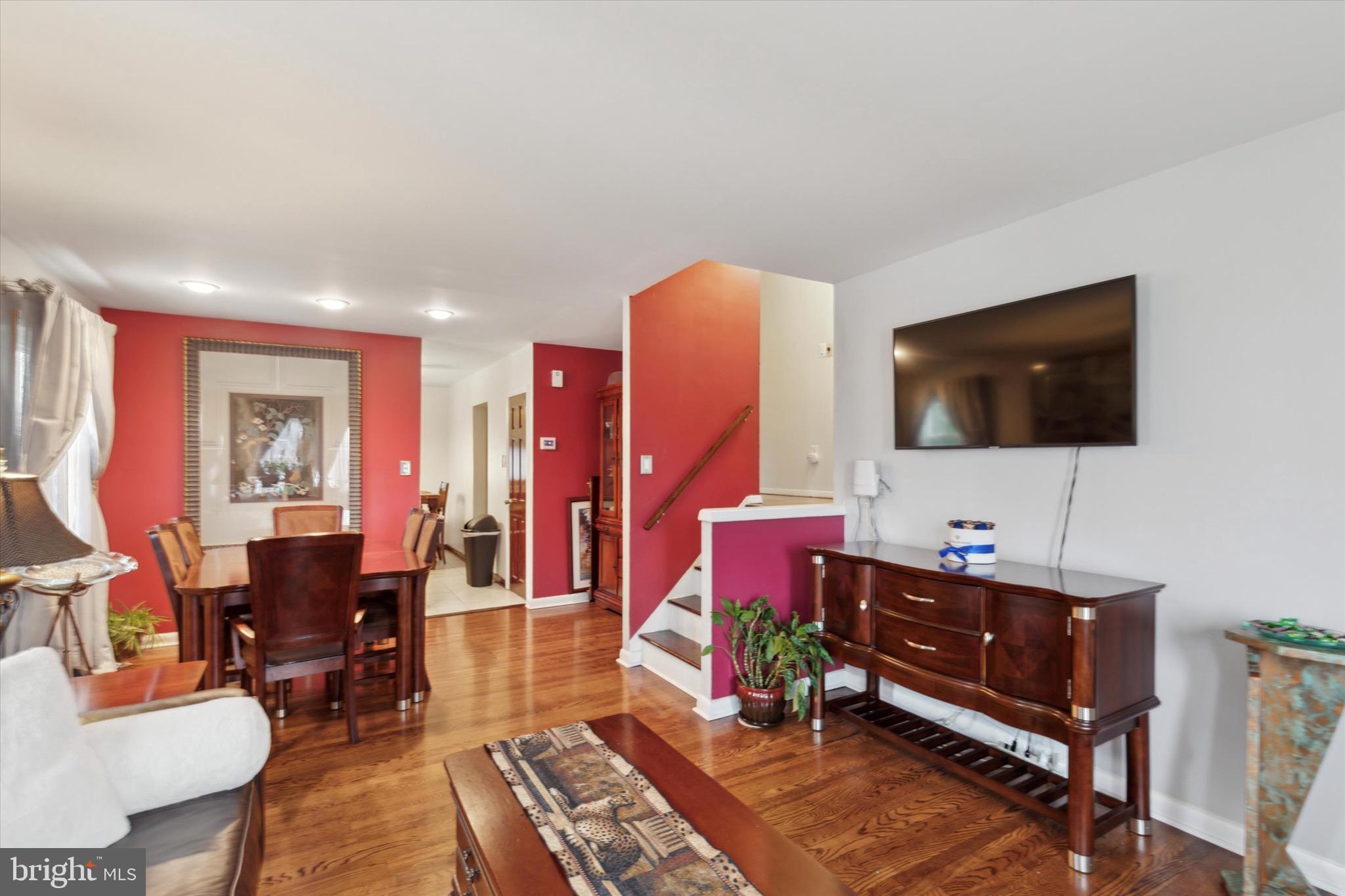 WILLOW GROVE - Residential Lease